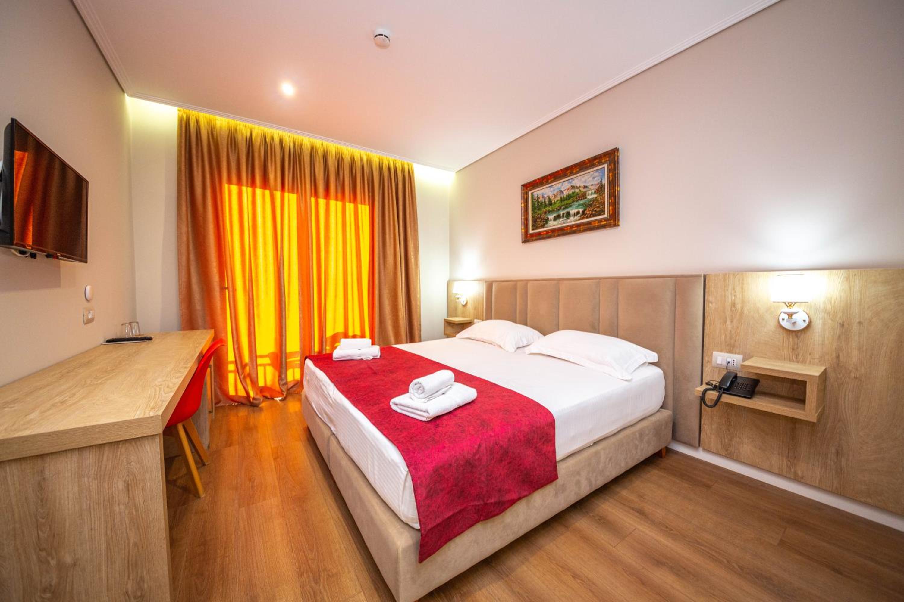 Deluxe Double or Twin Room with Balcony
