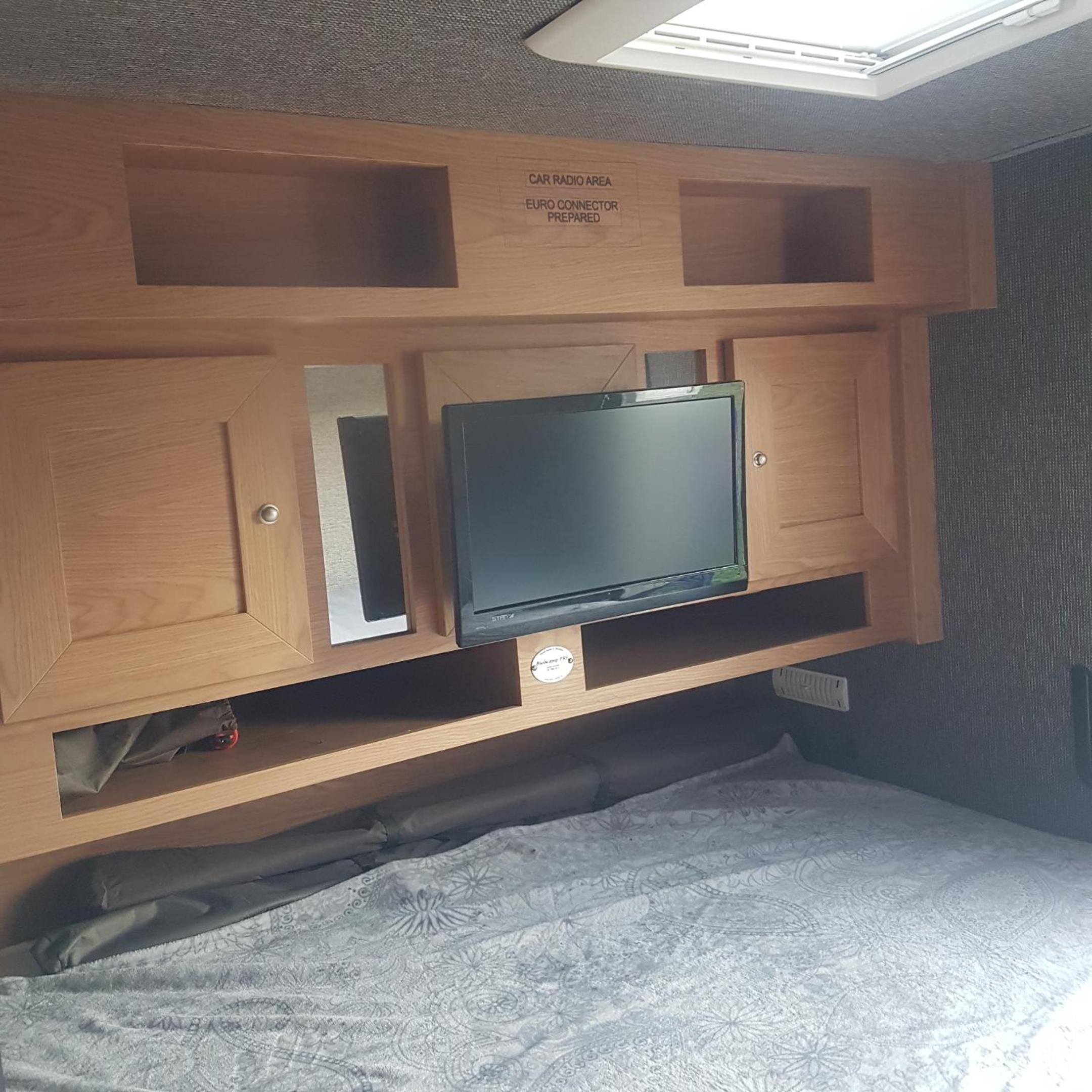 Mobile Home photo 1