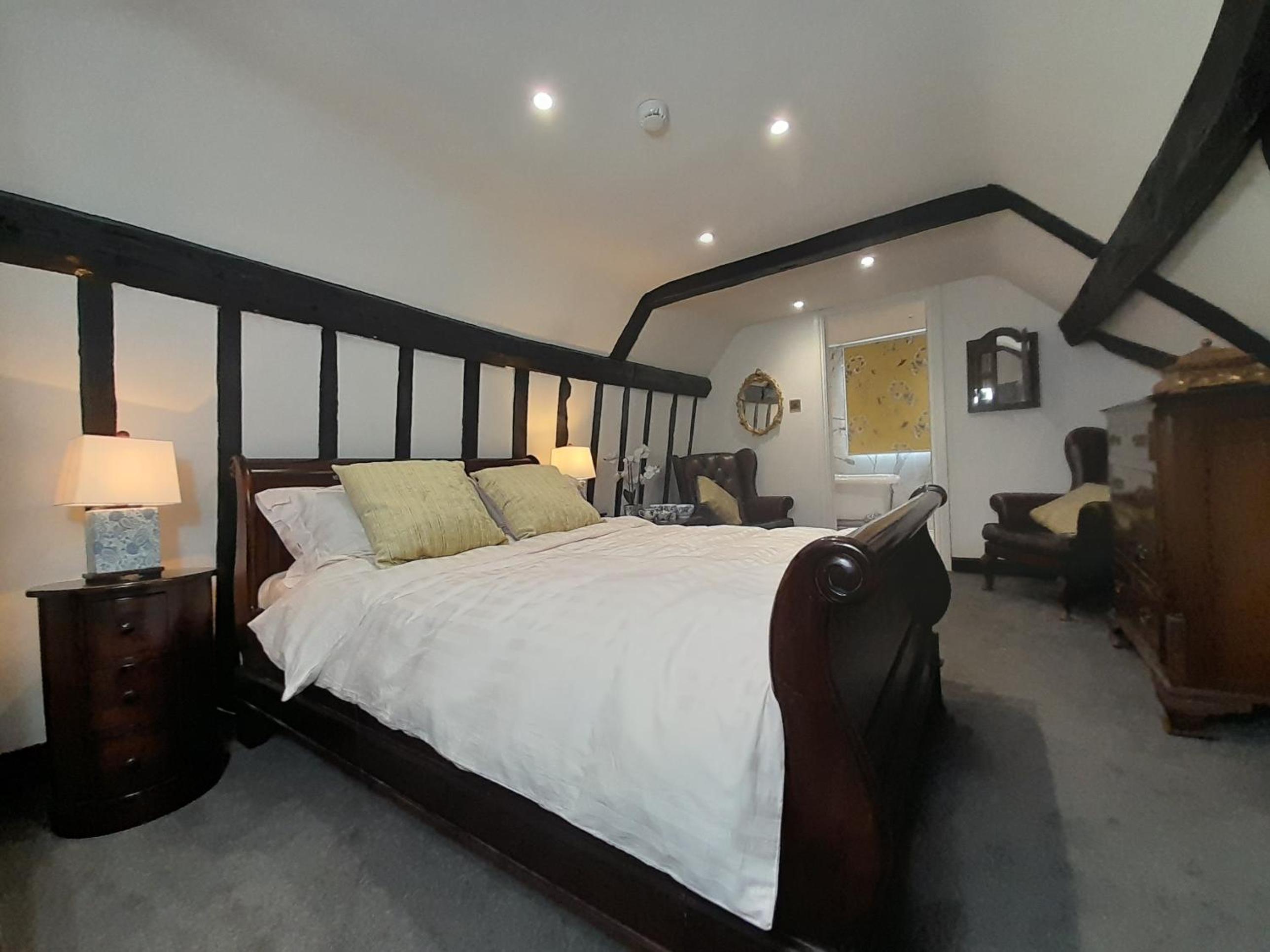 Deluxe Double Room - Photo 46