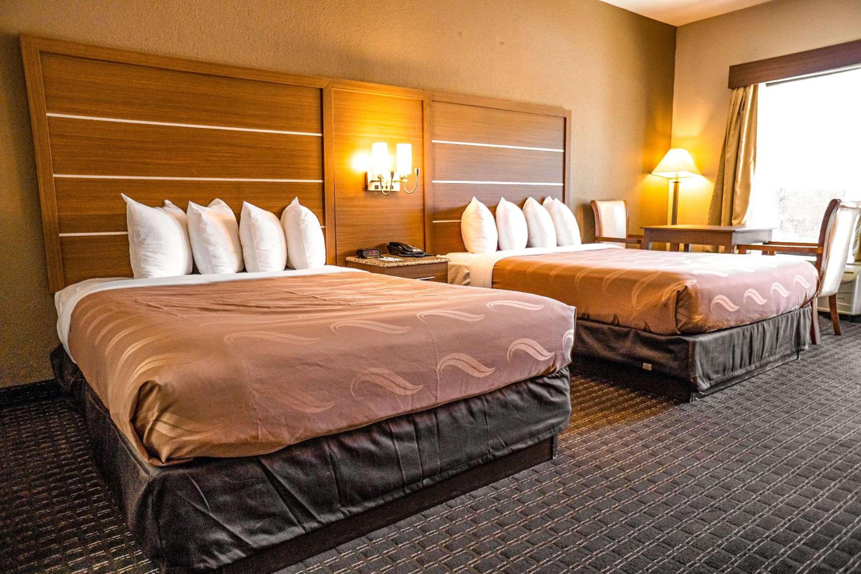 Queen Room with Two Queen Beds - Non-Smoking - Photo 1
