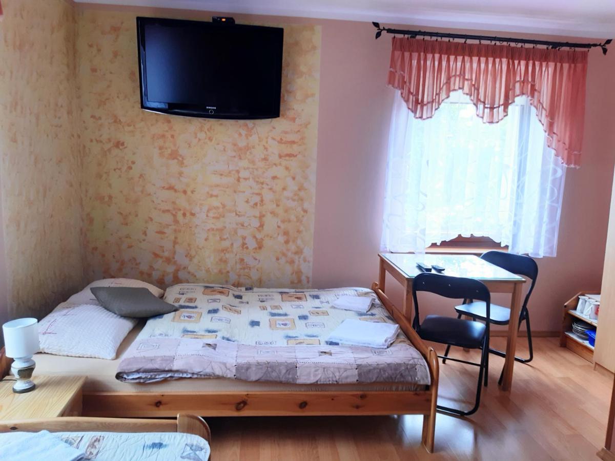 Triple Room with Private Bathroom photo 1