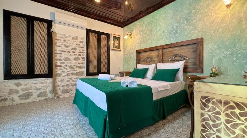 Deluxe Double or Twin Room - Photo 4