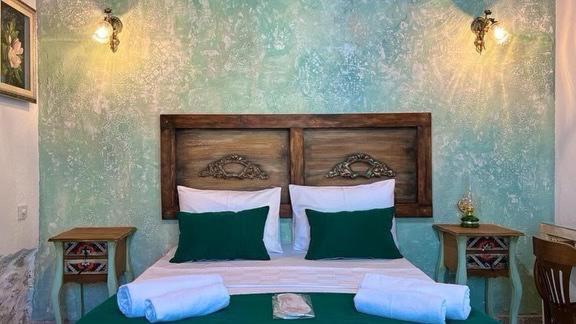 Deluxe Double or Twin Room - Photo 6