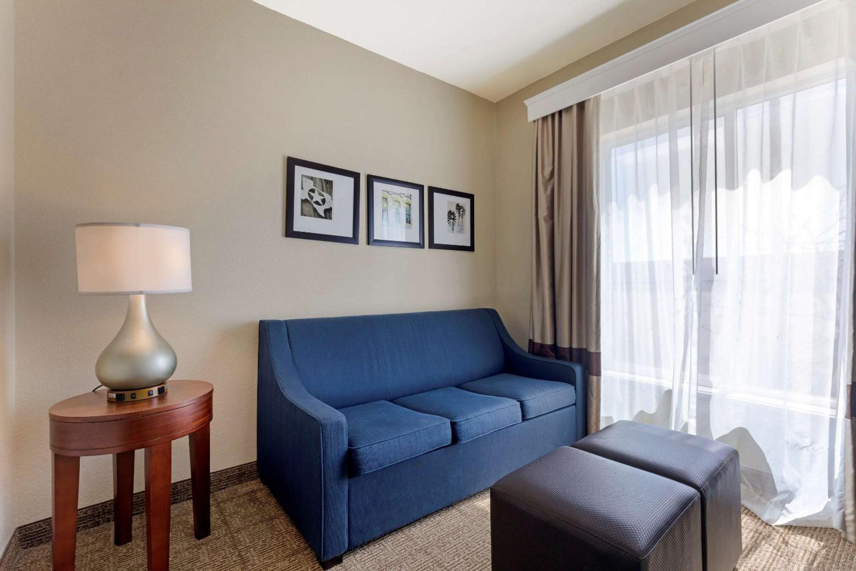 King Suite with Sofa Bed - Photo 8