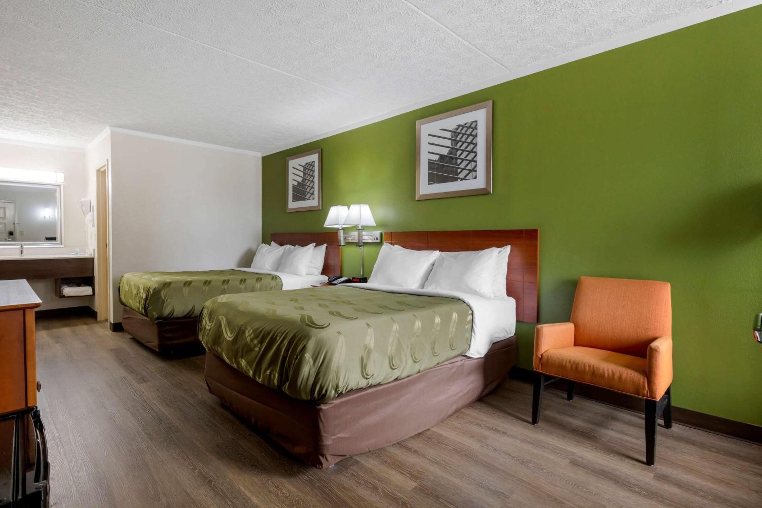 Double Room with Two Double Beds - Non-Smoking - Photo 1