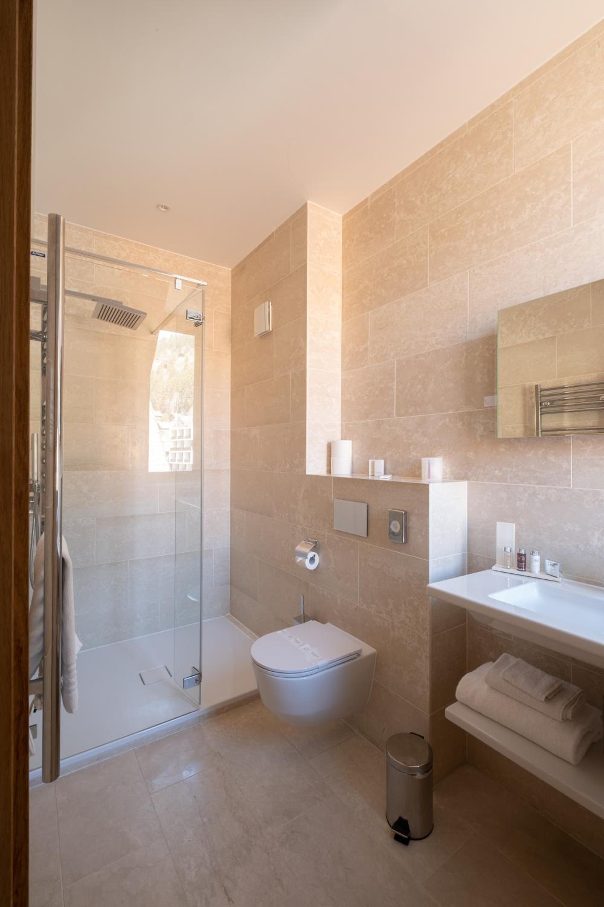 Superior Room with Balcony photo 2