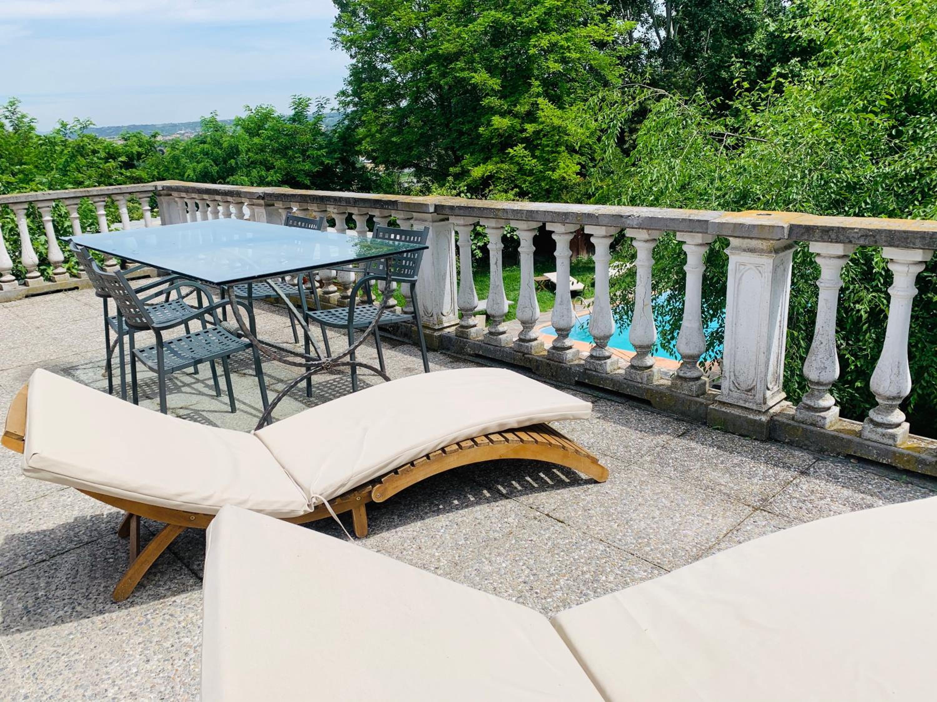 Suite with Balcony - Photo 8