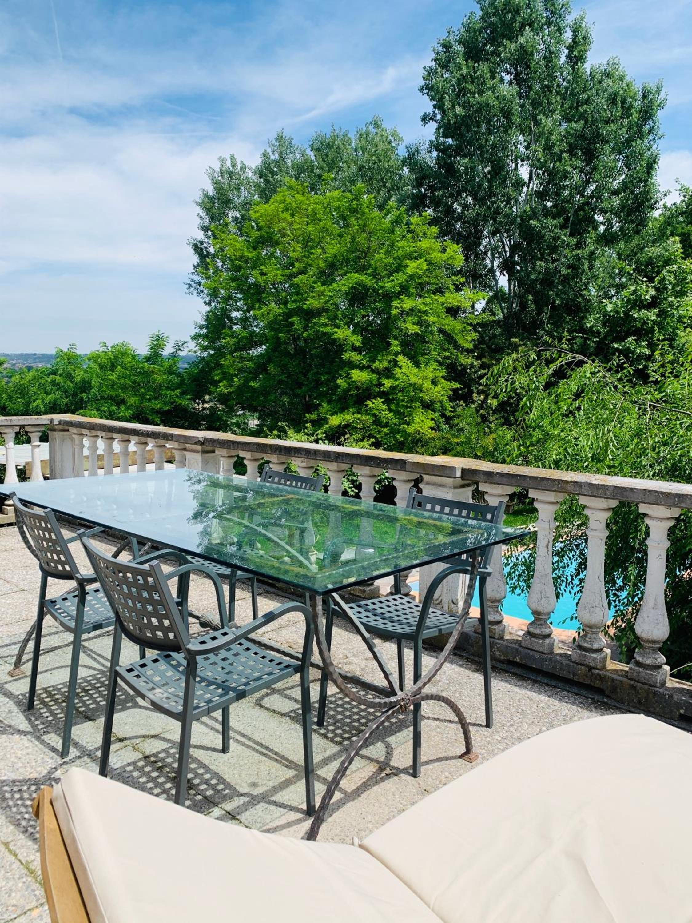 Suite with Balcony - Photo 4