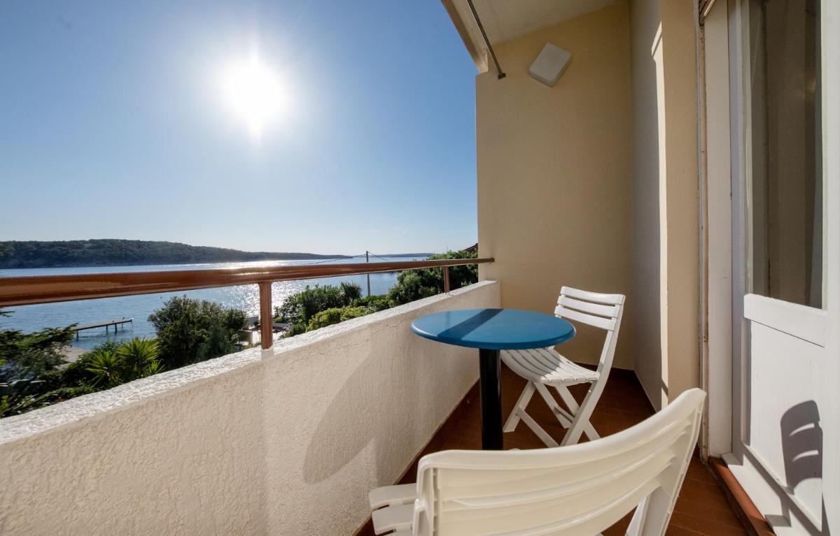 Double Room with Sea View photo 3