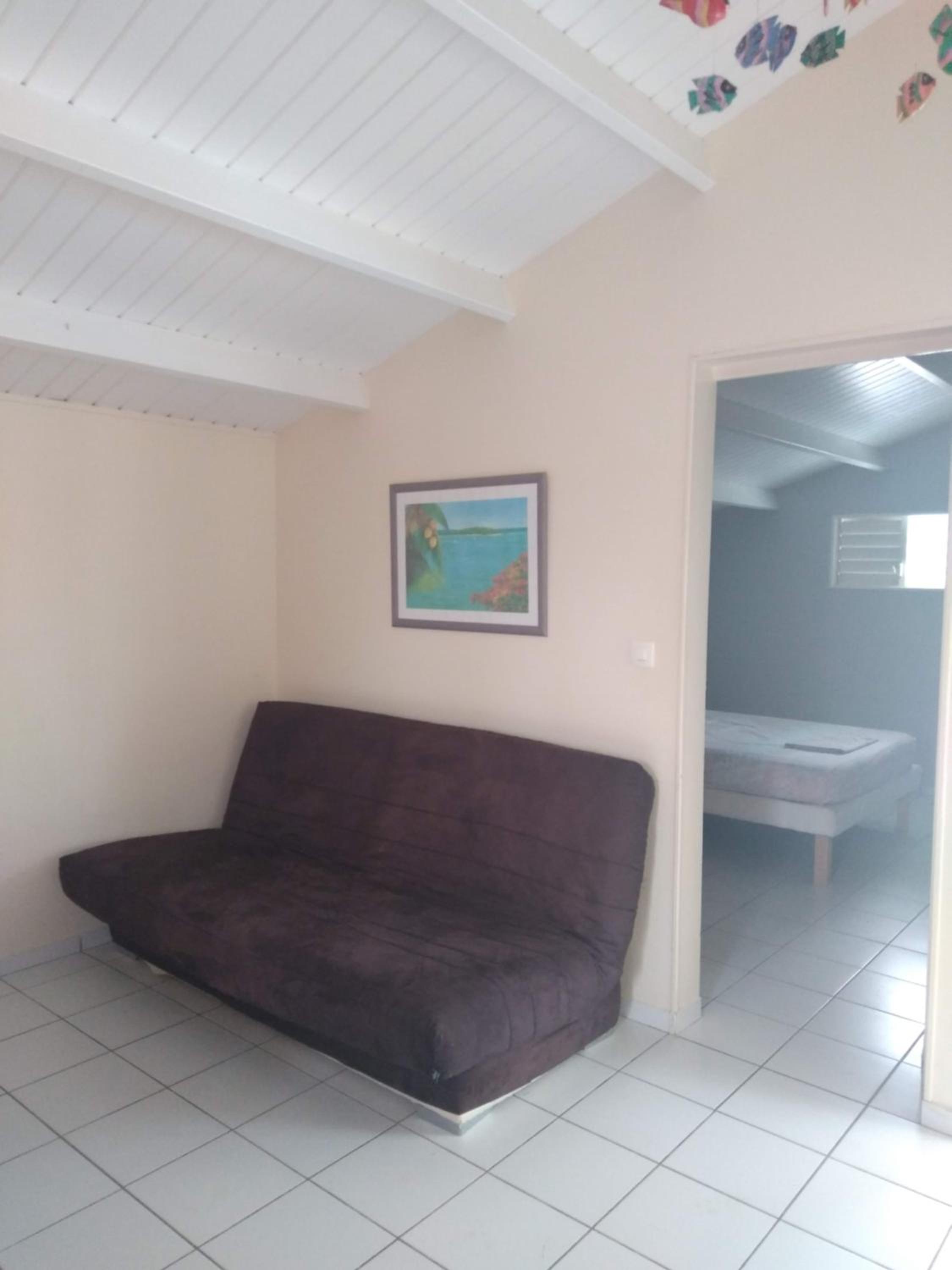 Large Double Room - Photo 1