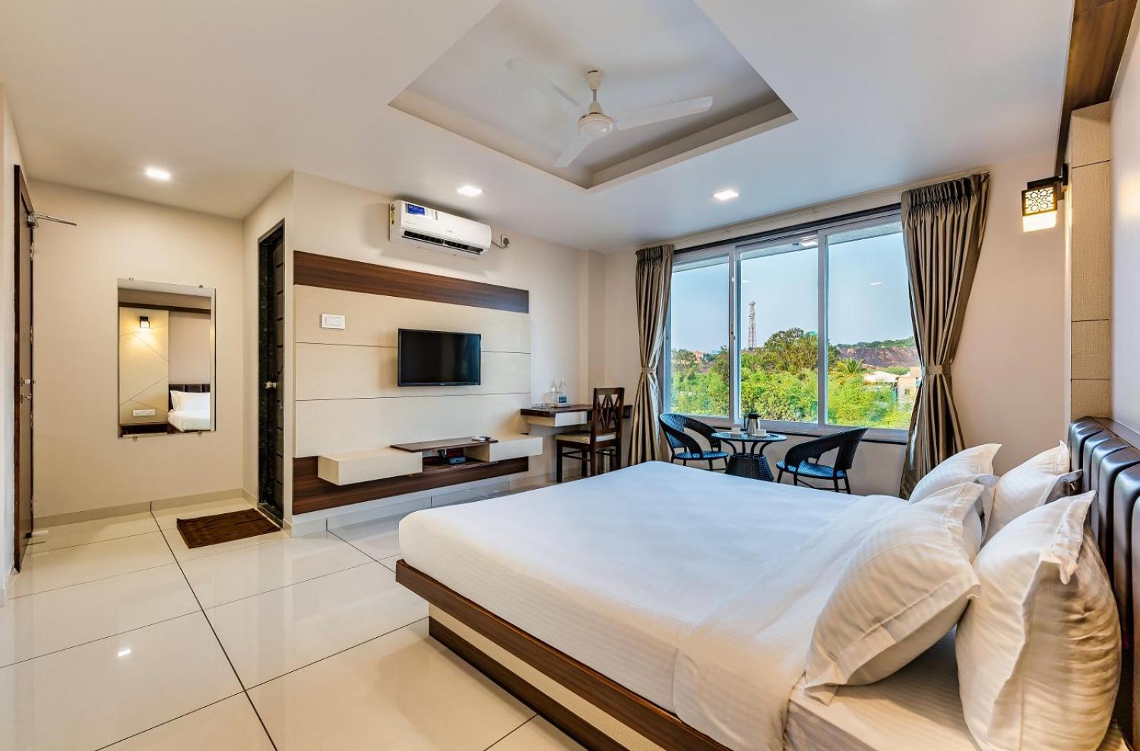 Standard Double Room with Fan photo 1