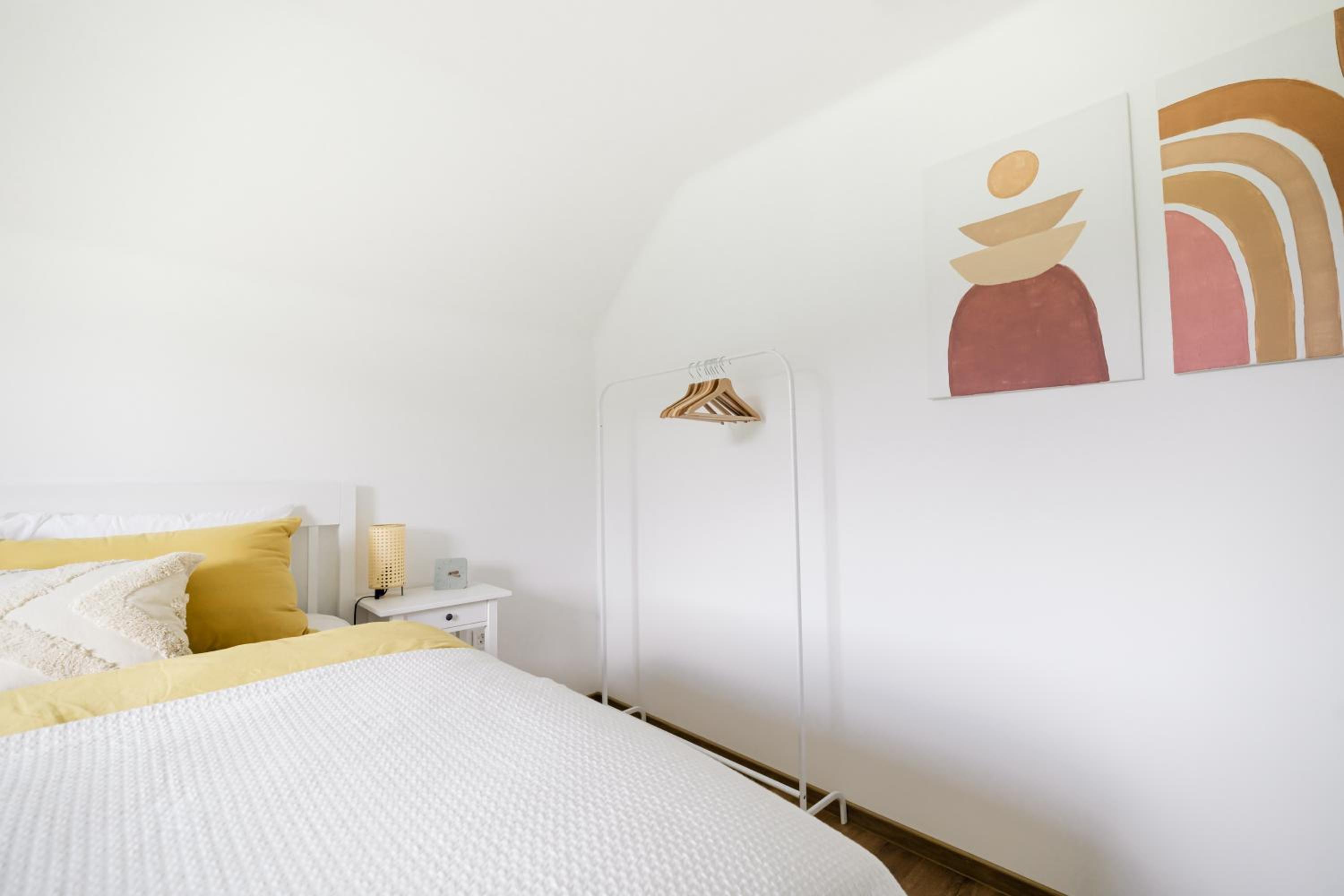 One-Bedroom Apartment - Photo 21
