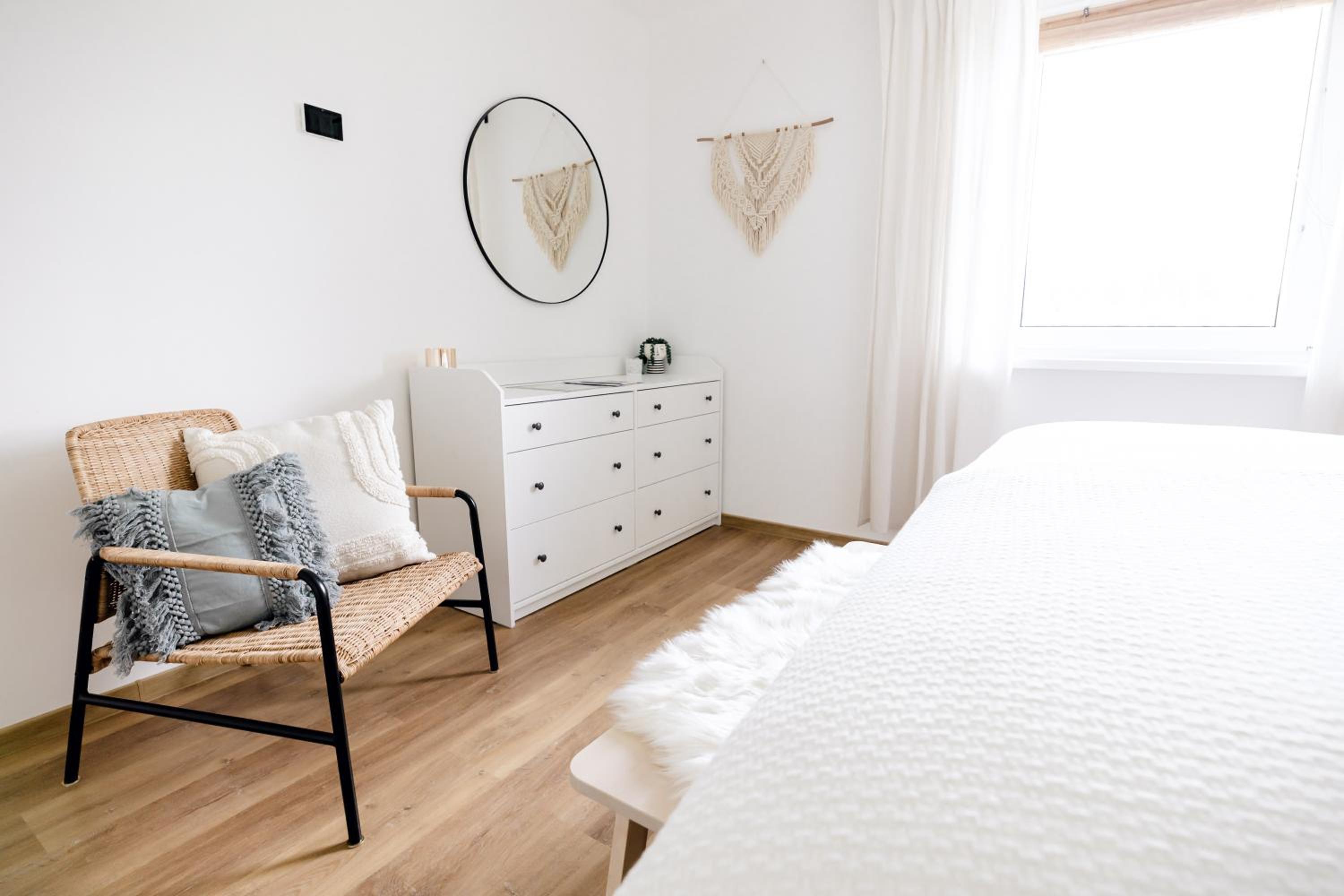 One-Bedroom Apartment - Photo 20