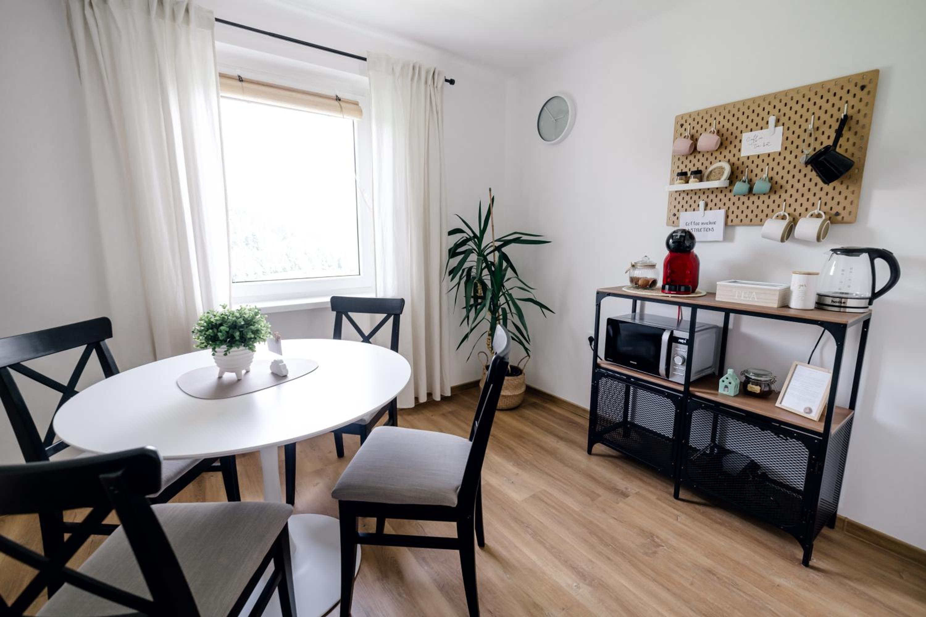 One-Bedroom Apartment - Photo 5