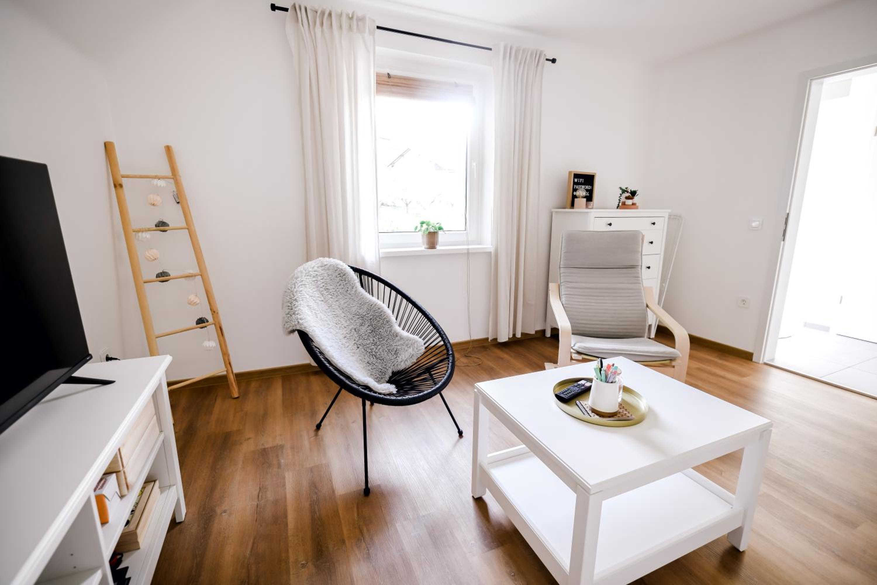 One-Bedroom Apartment - Photo 15
