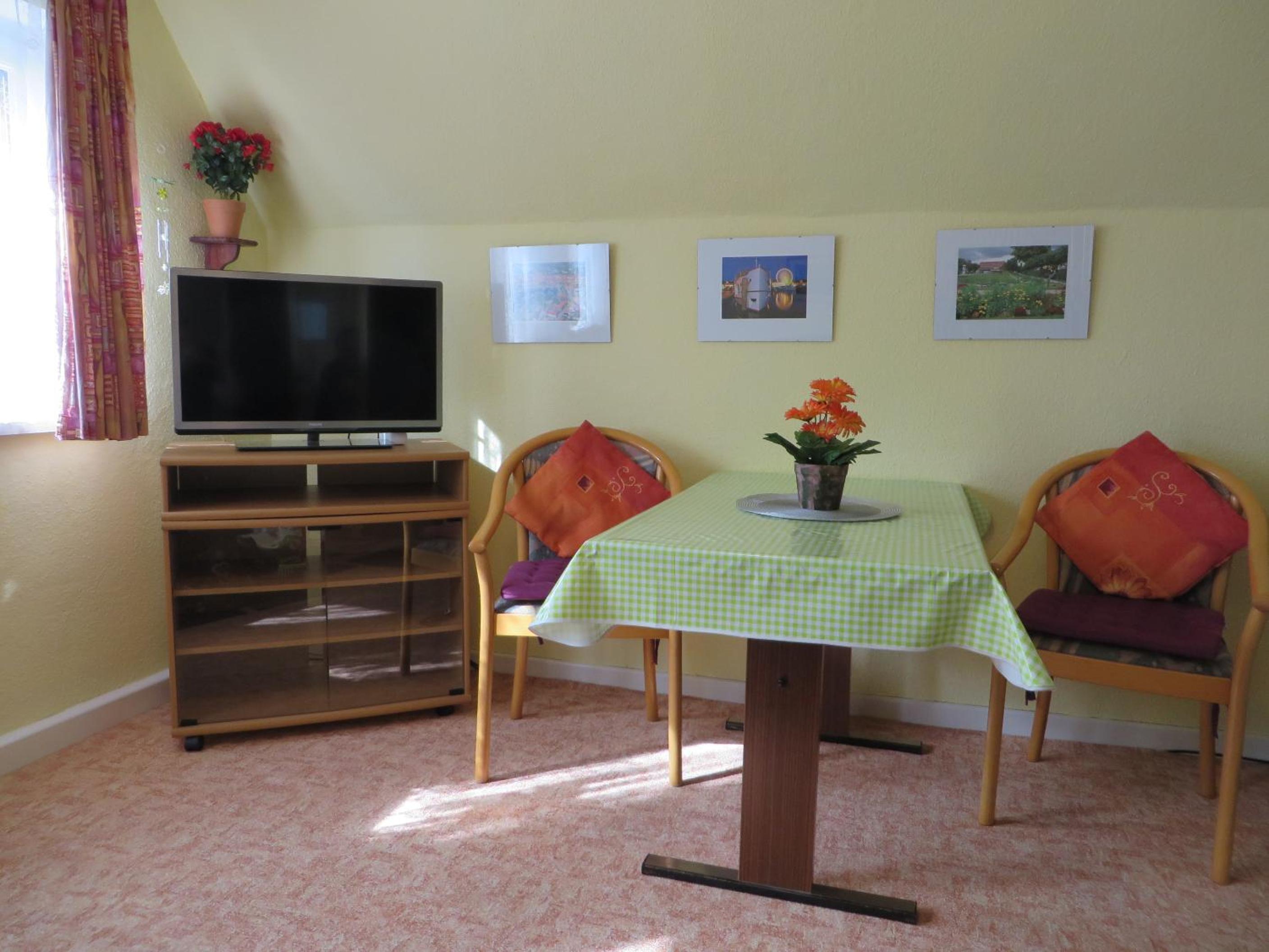 Apartment with Terrace photo 3