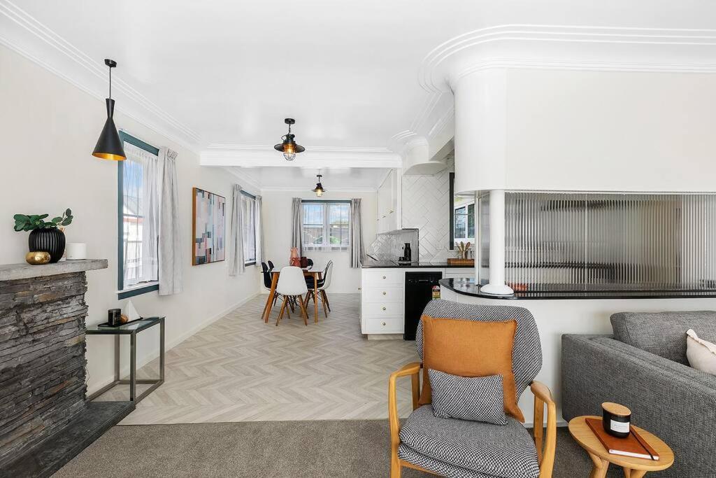 Three-Bedroom House - Photo 11