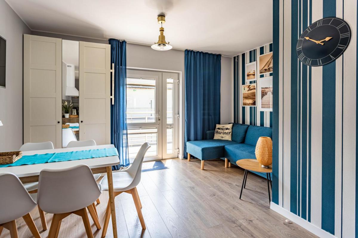 Apartment with Terrace photo 2