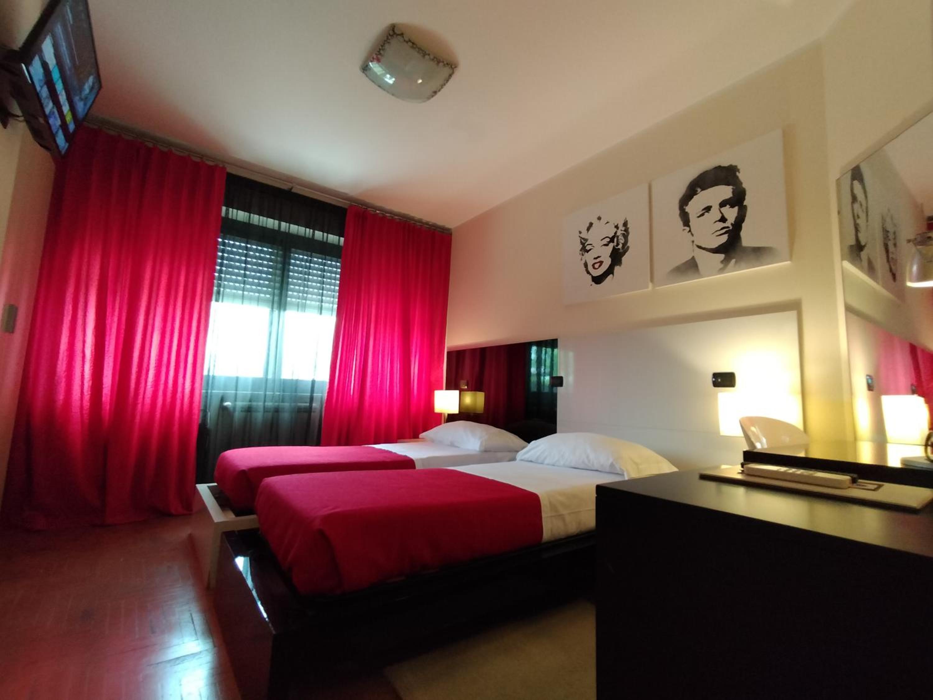 Double or Twin Room - Photo 1