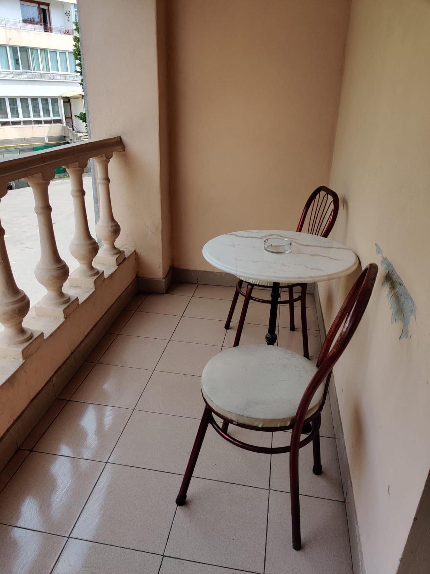 Double Room with Balcony - Photo 5