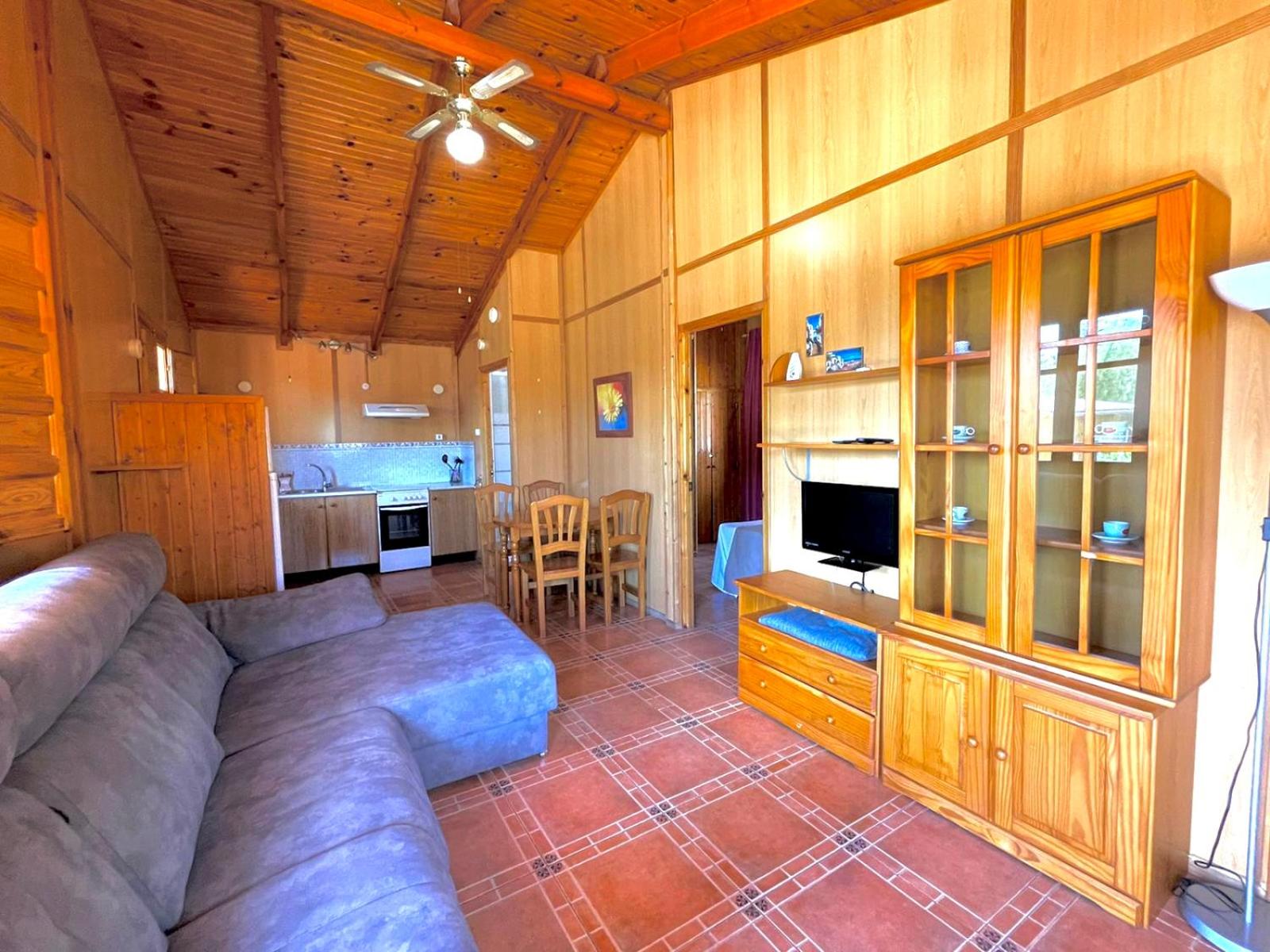 Superior Bungalow photo 3