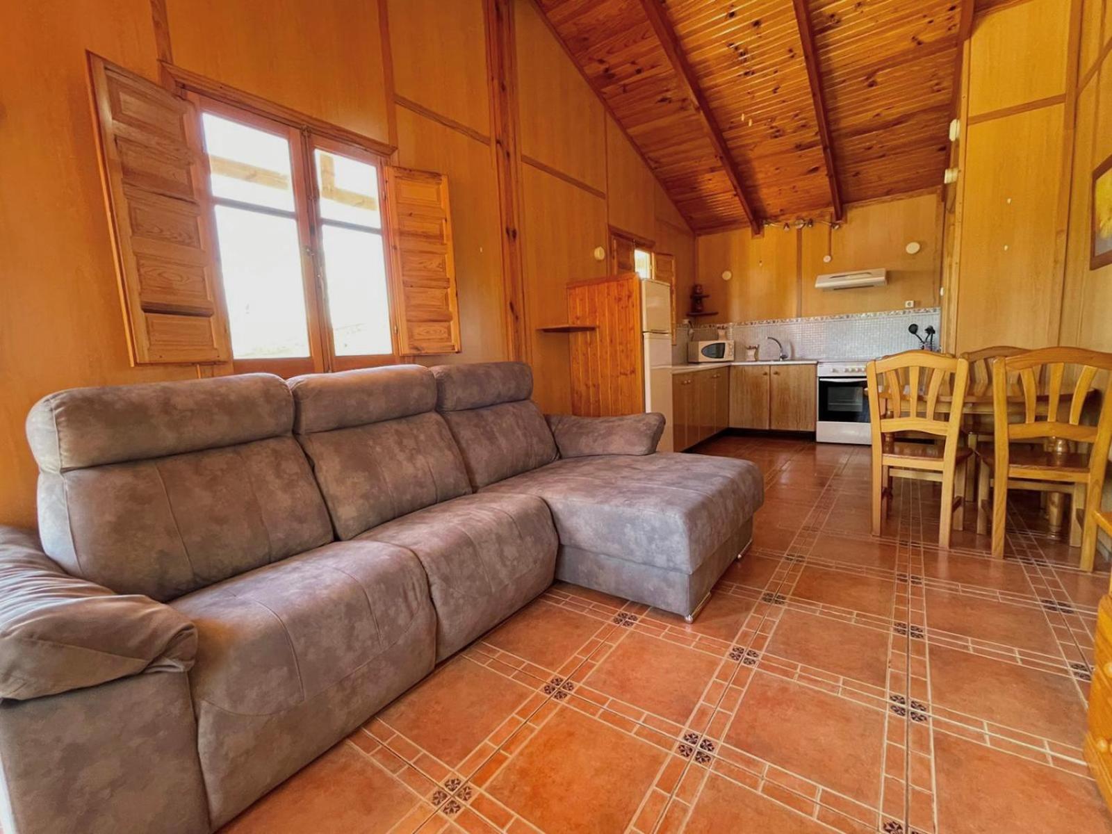 Superior Bungalow photo 2