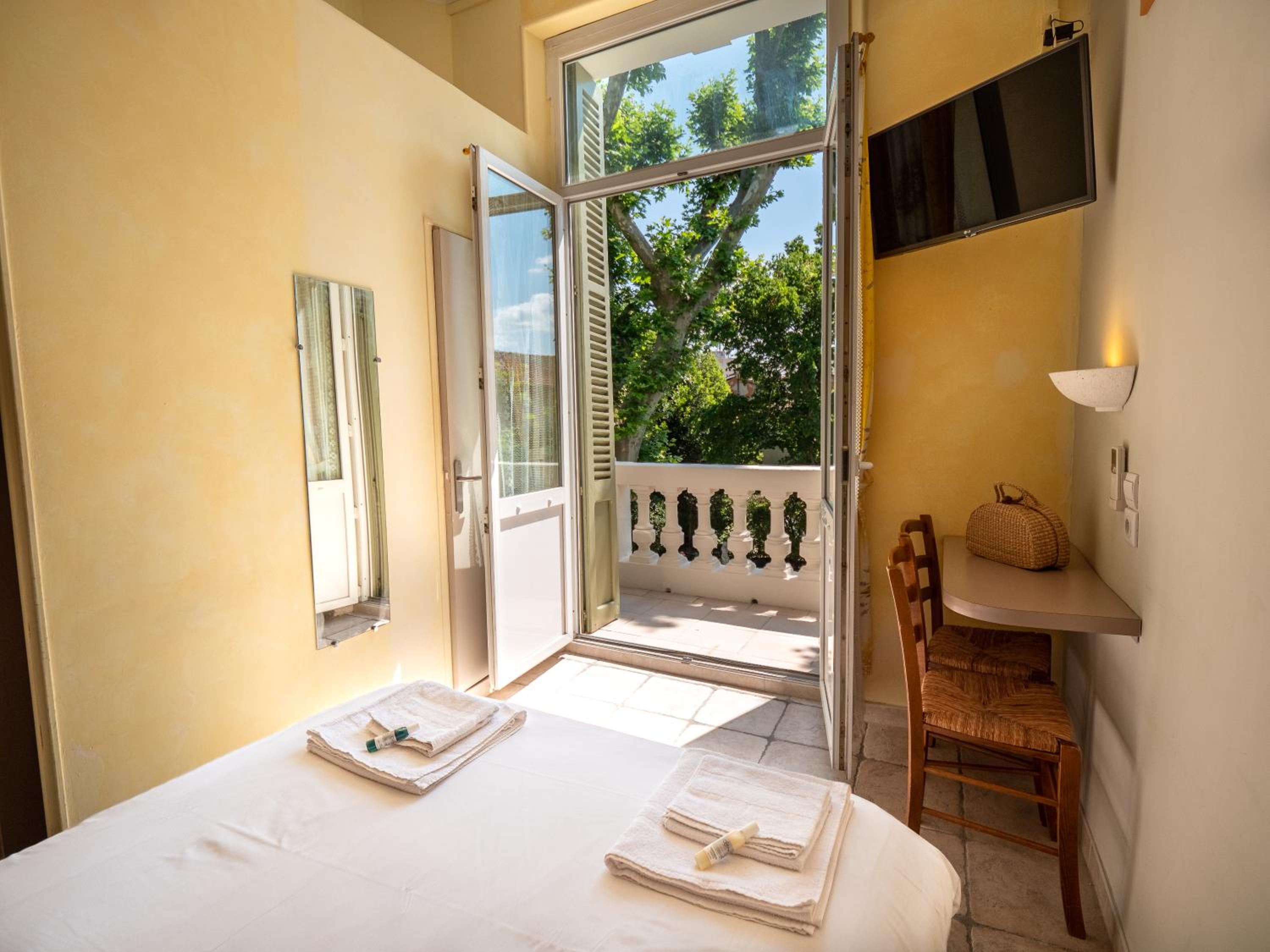 Superior Double Room - Photo 7