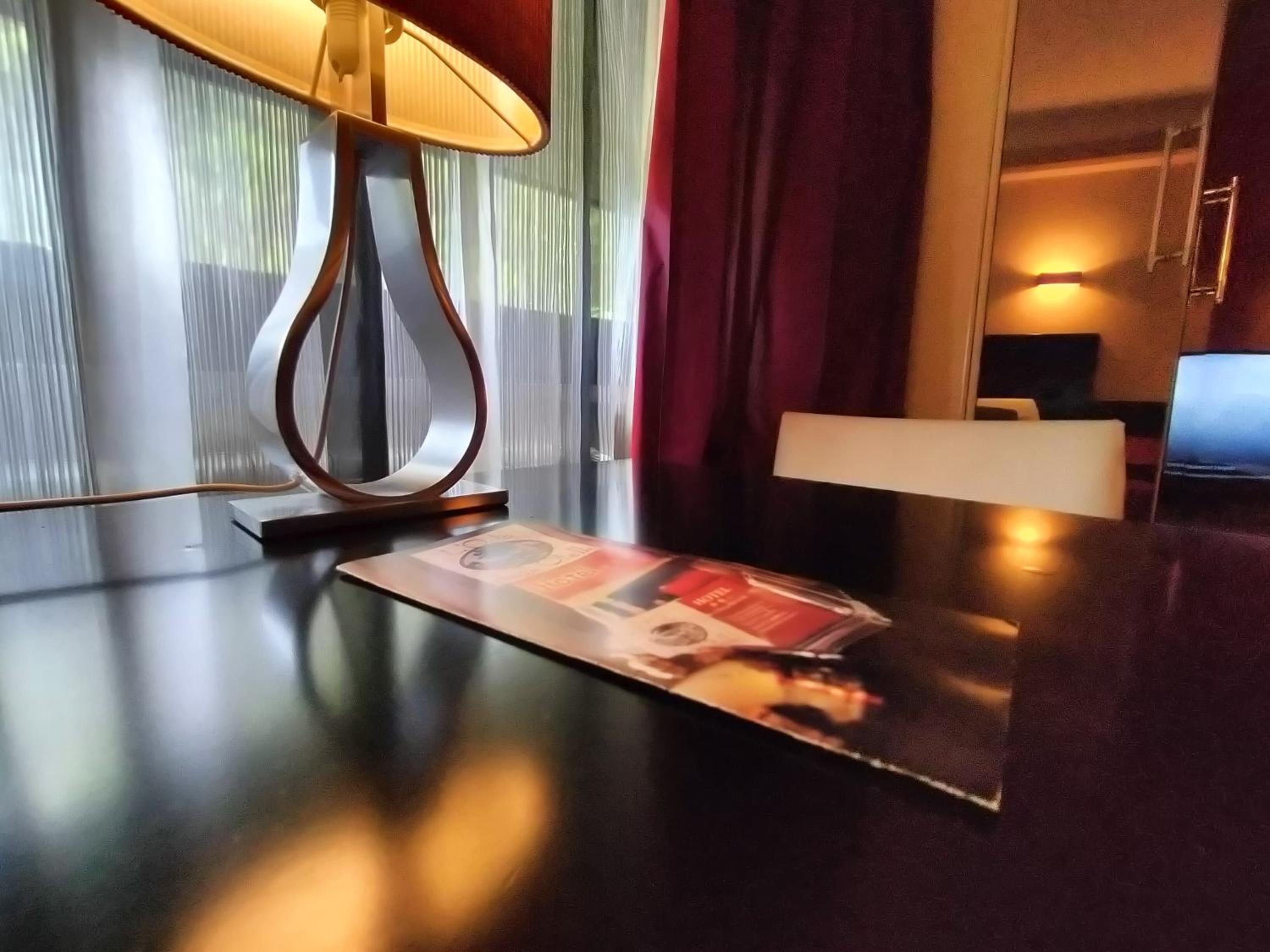Suite with Spa Bath - Photo 19