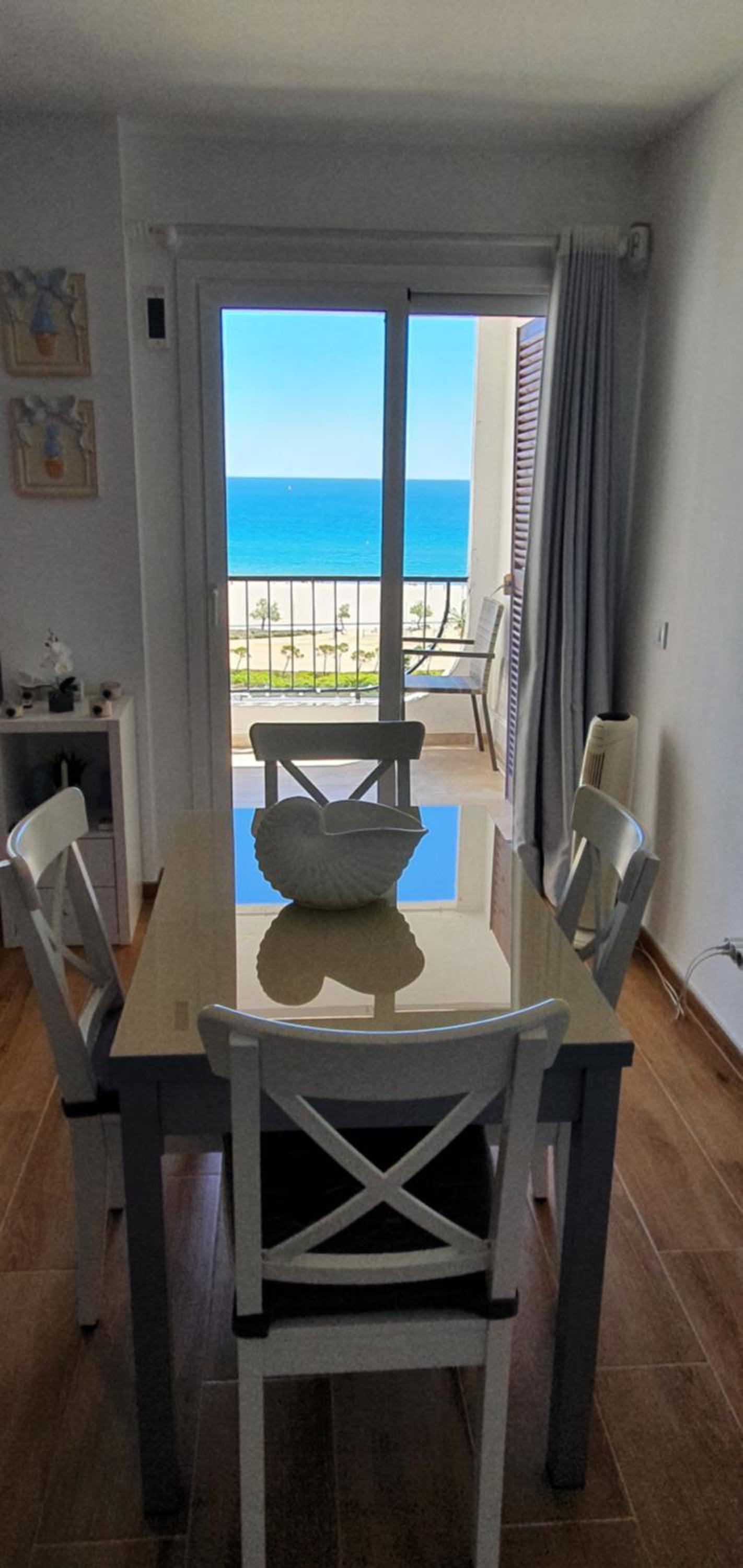 Apartment with Terrace - Photo 34