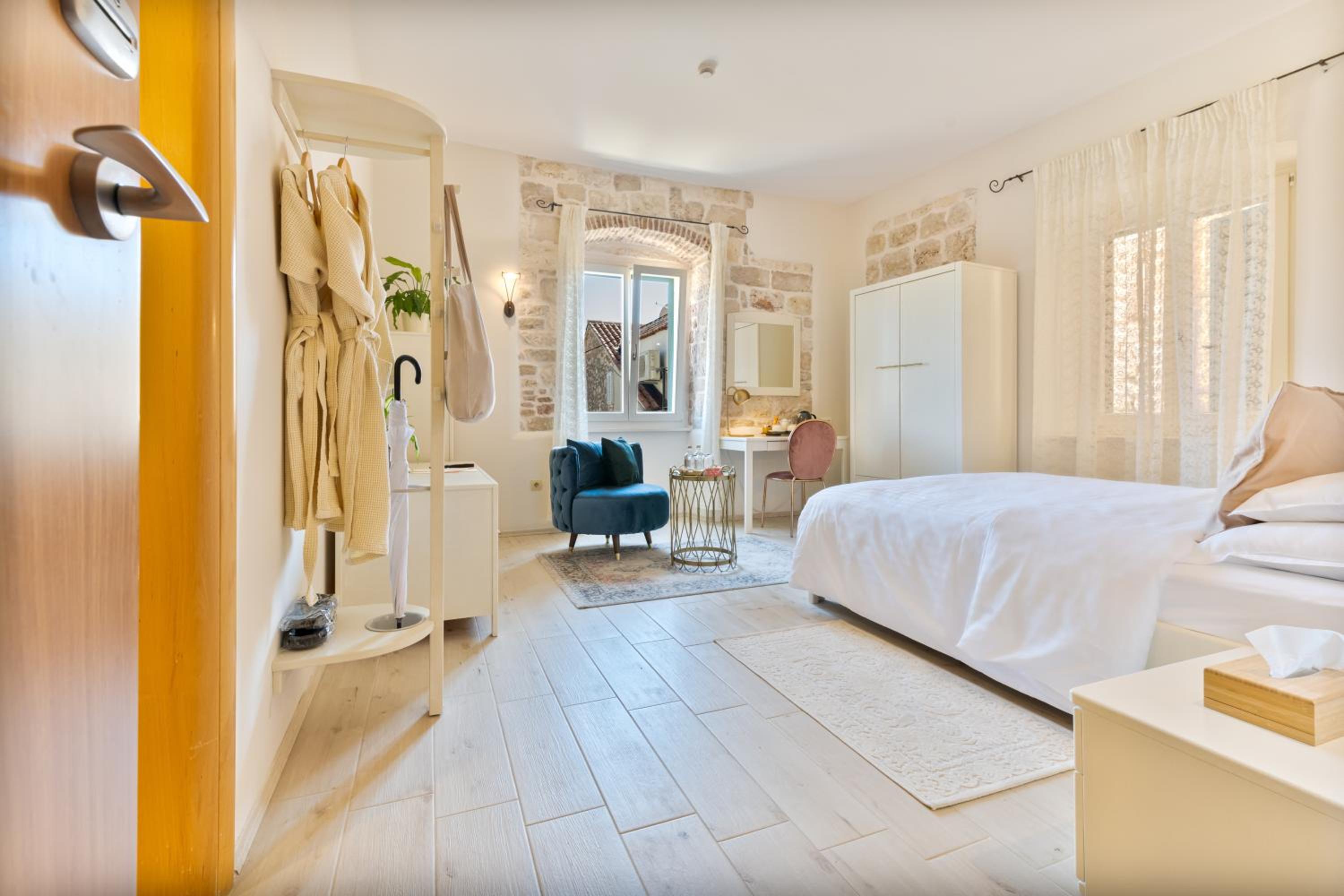 King Room - Photo 5