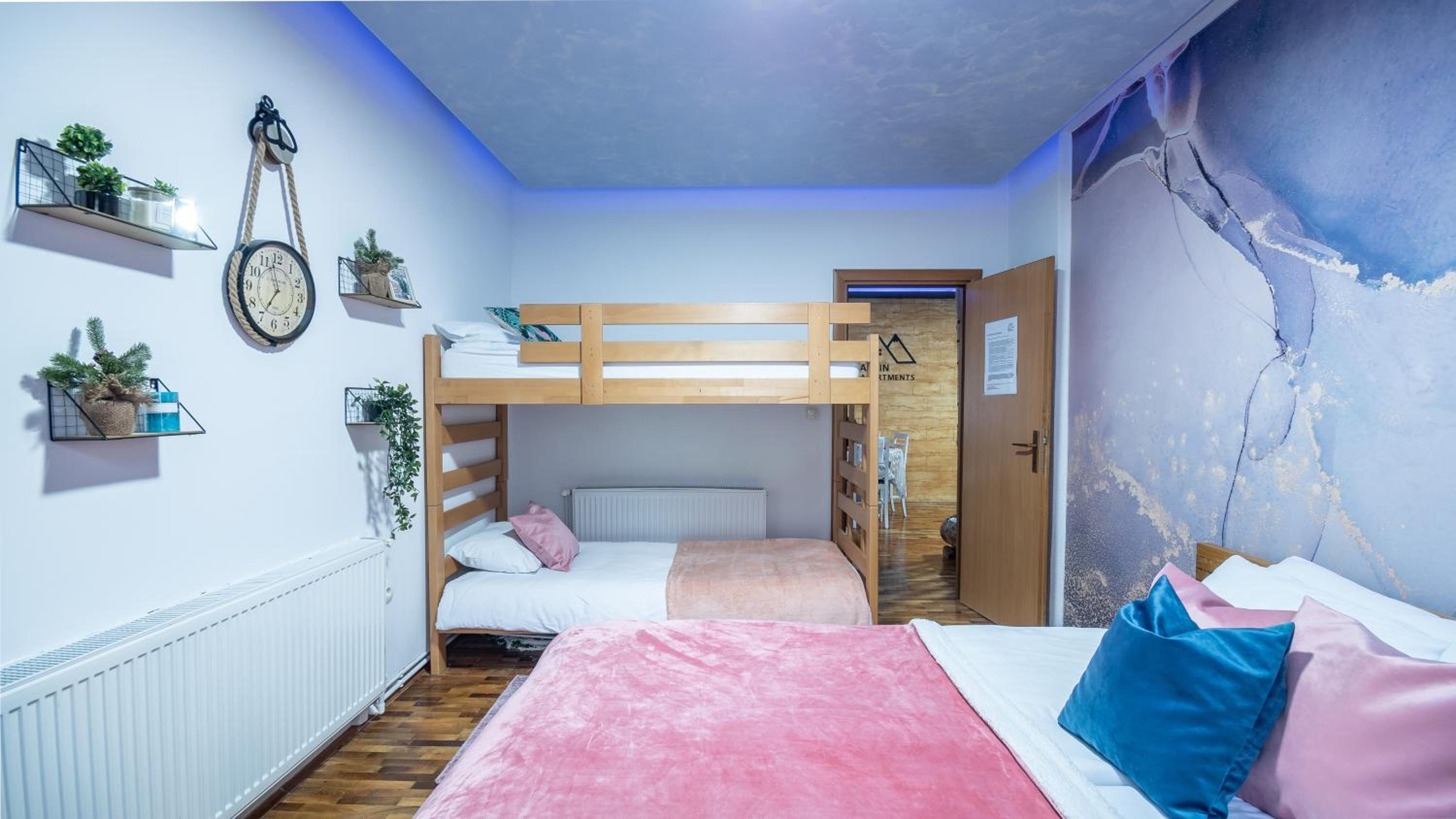 Deluxe Apartment photo 3