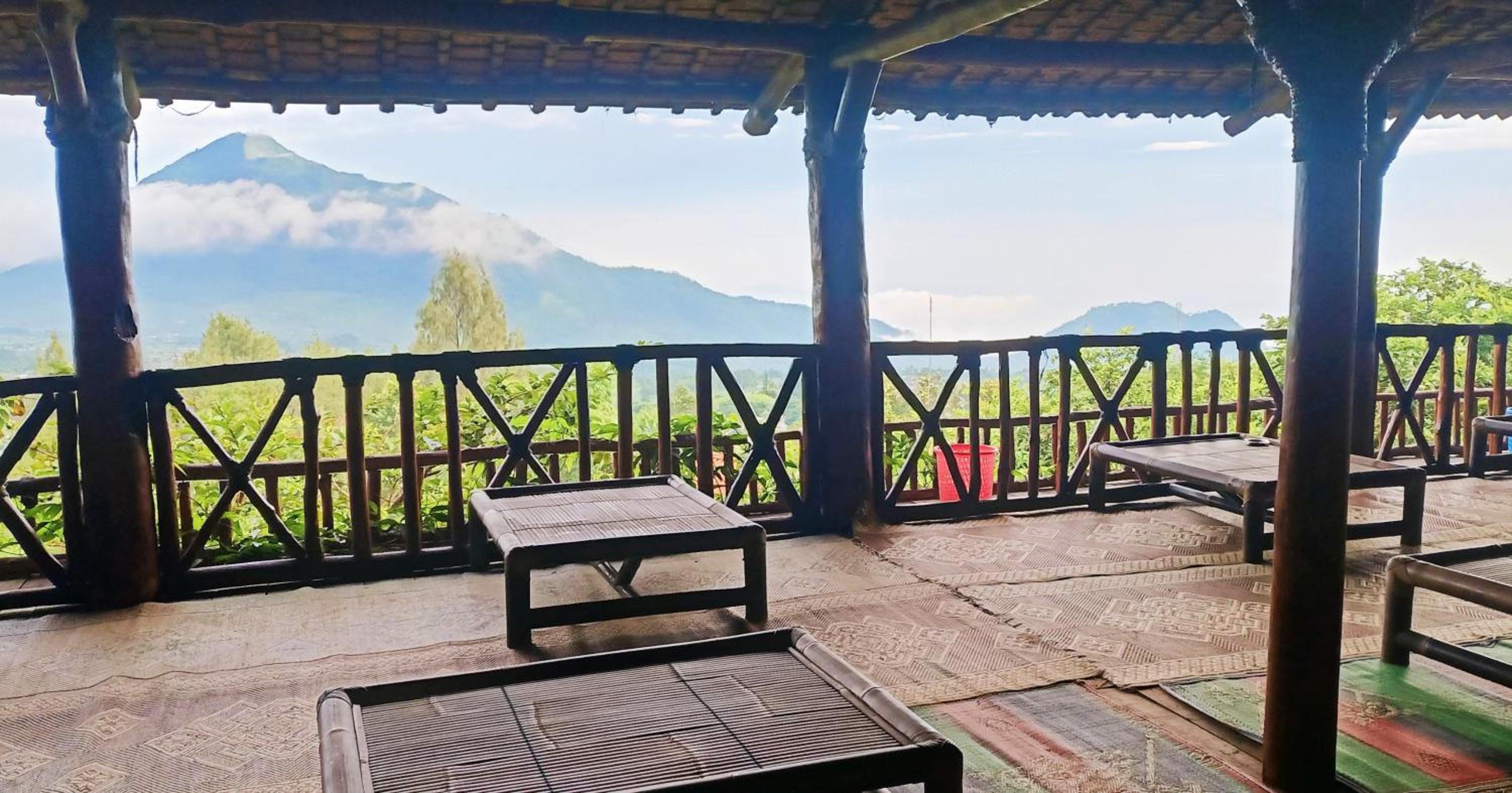 Family Room with Mountain View - Photo 10