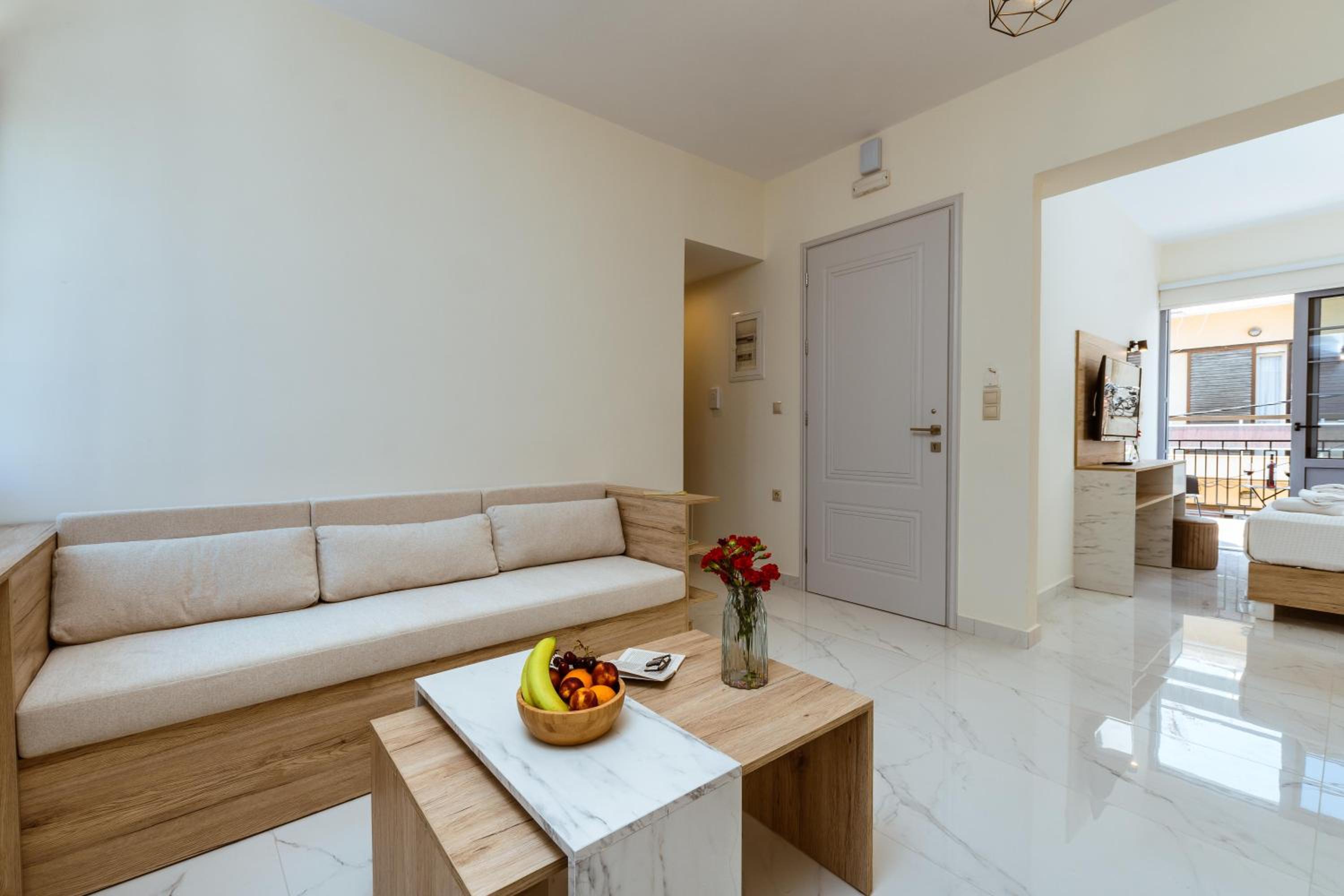 Suite with Spa Bath - Photo 35