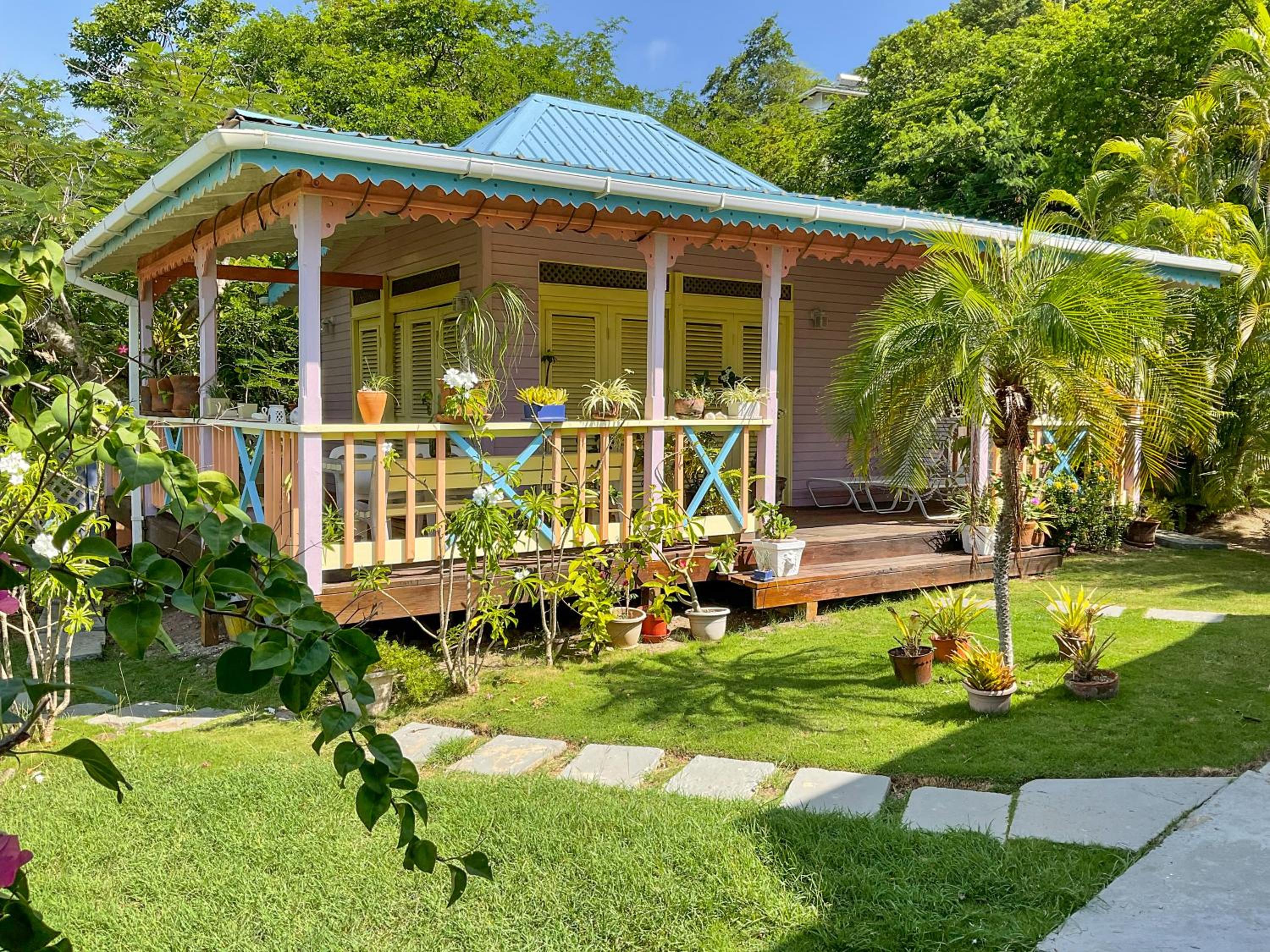 Bungalow with Sea View photo 2