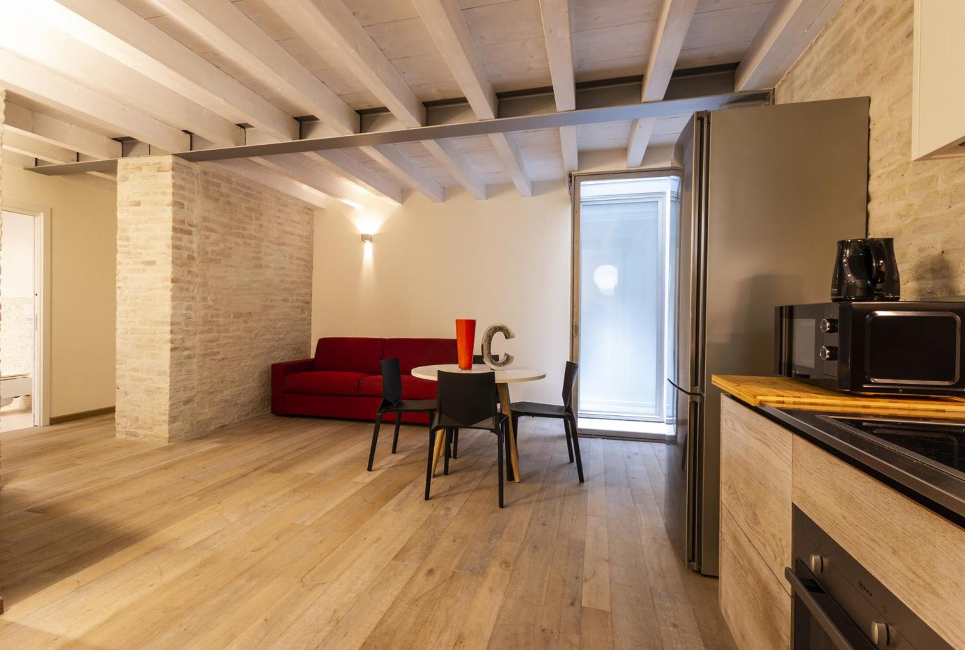 Apartment photo 1