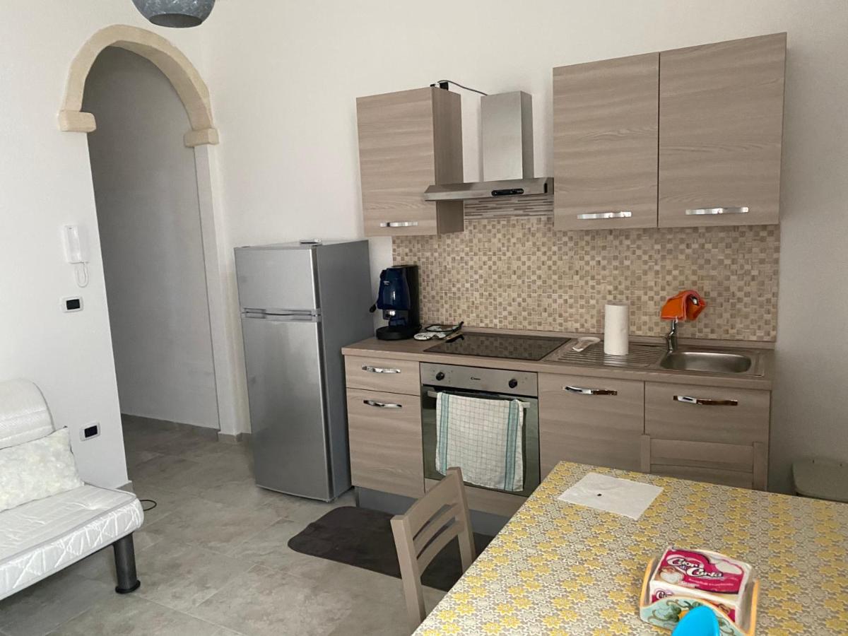 One-Bedroom House - Photo 7