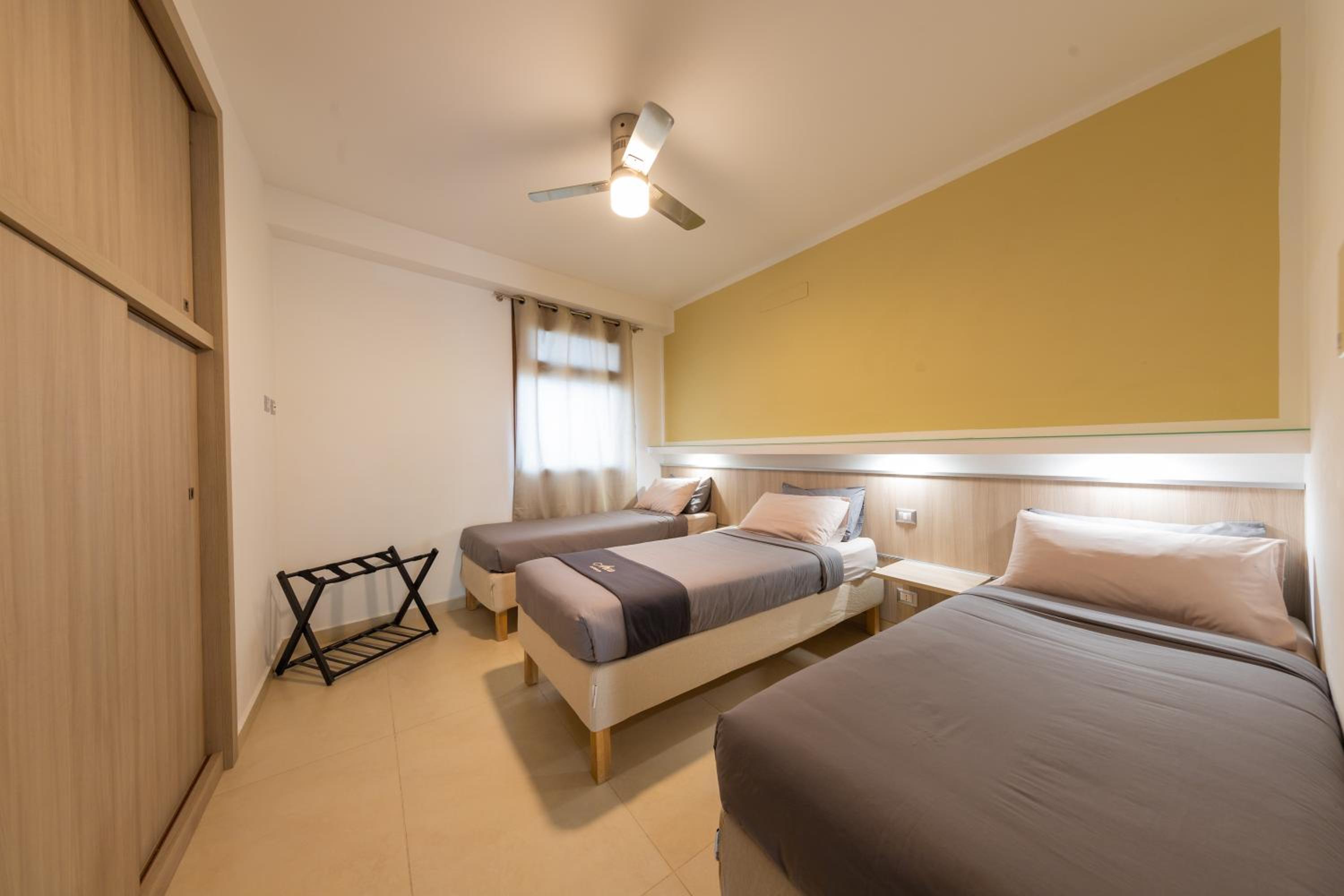 Two-Bedroom House - Photo 12