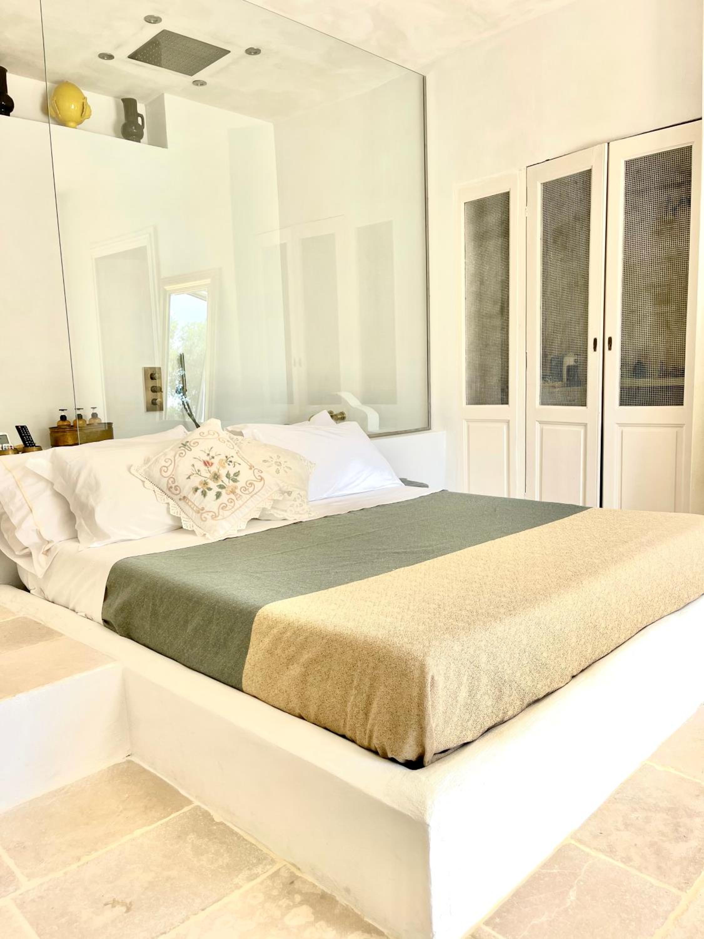 Queen Room With Spa Bath