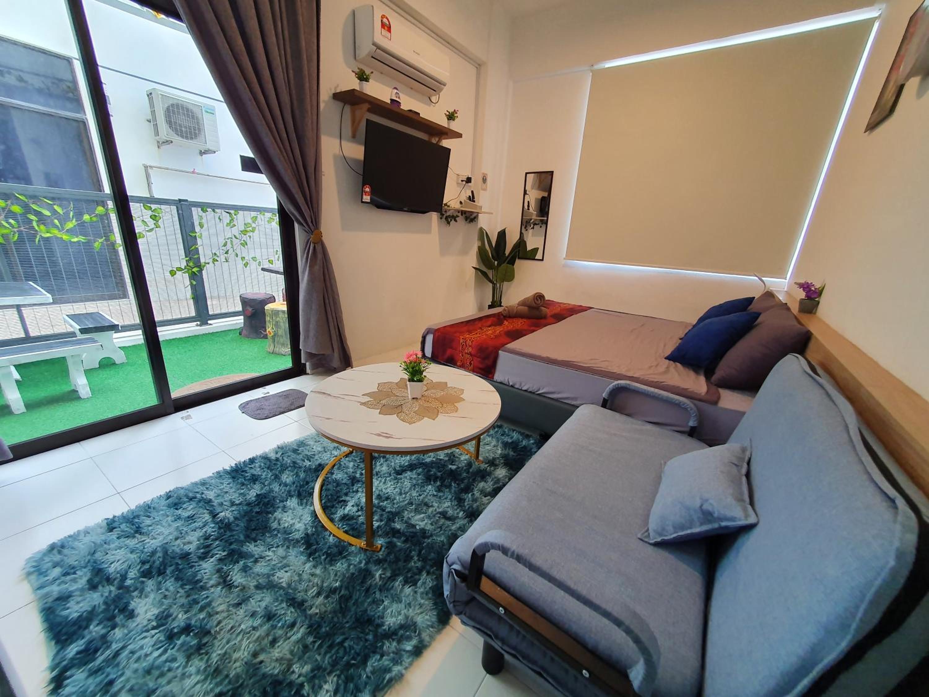 Studio with Balcony photo 2