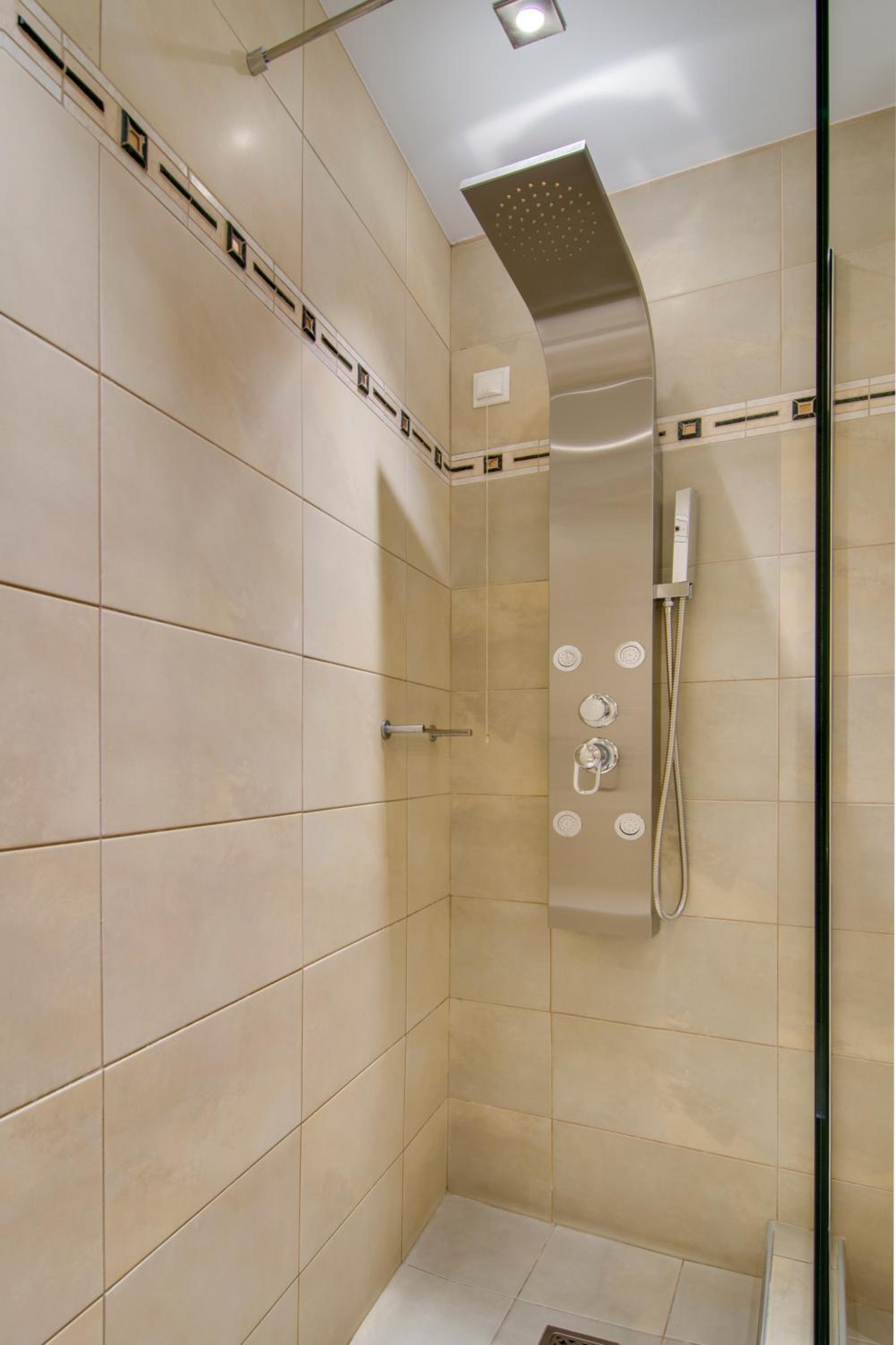 Superior Triple Room - Photo 17
