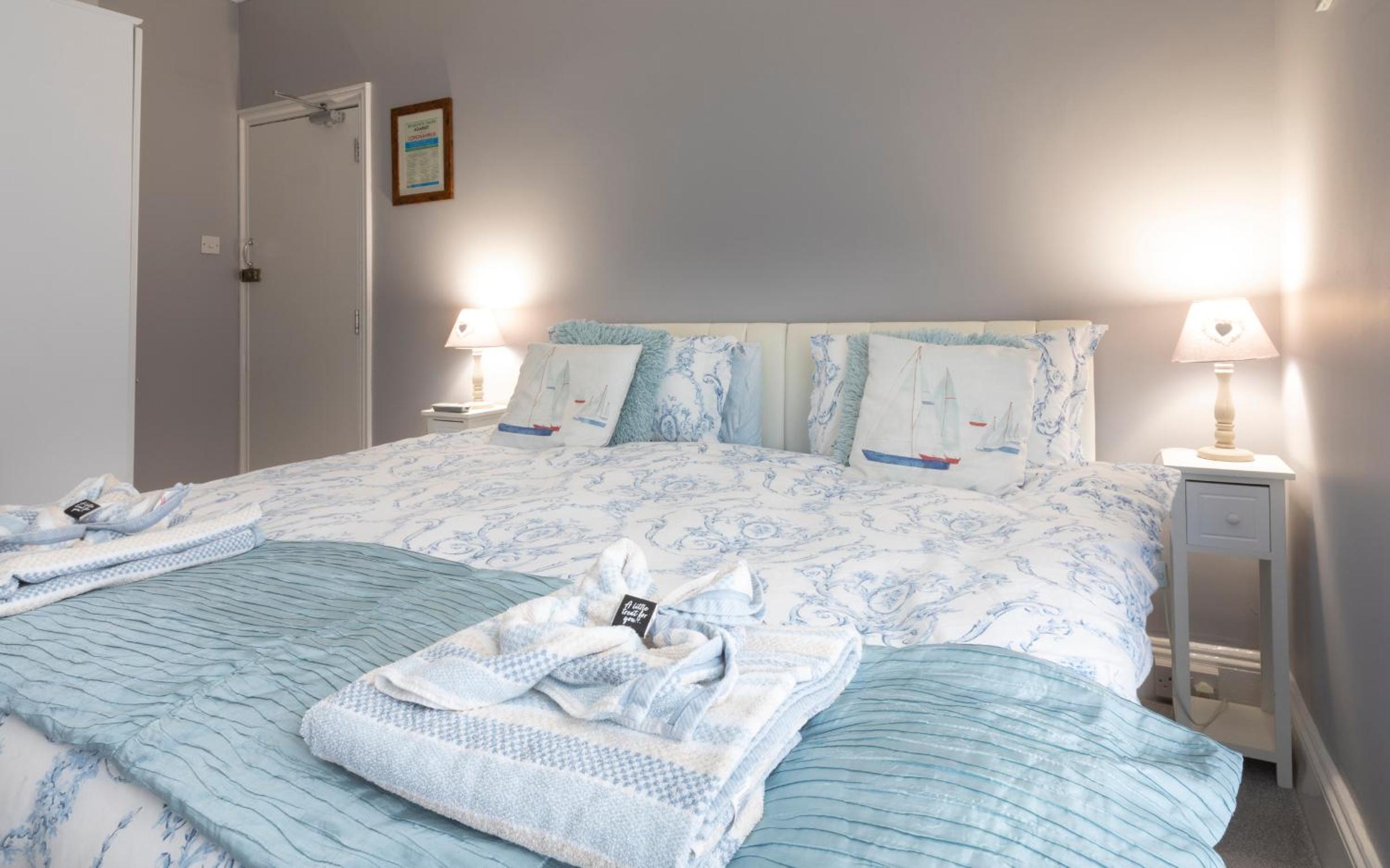 Double Room - Photo 2