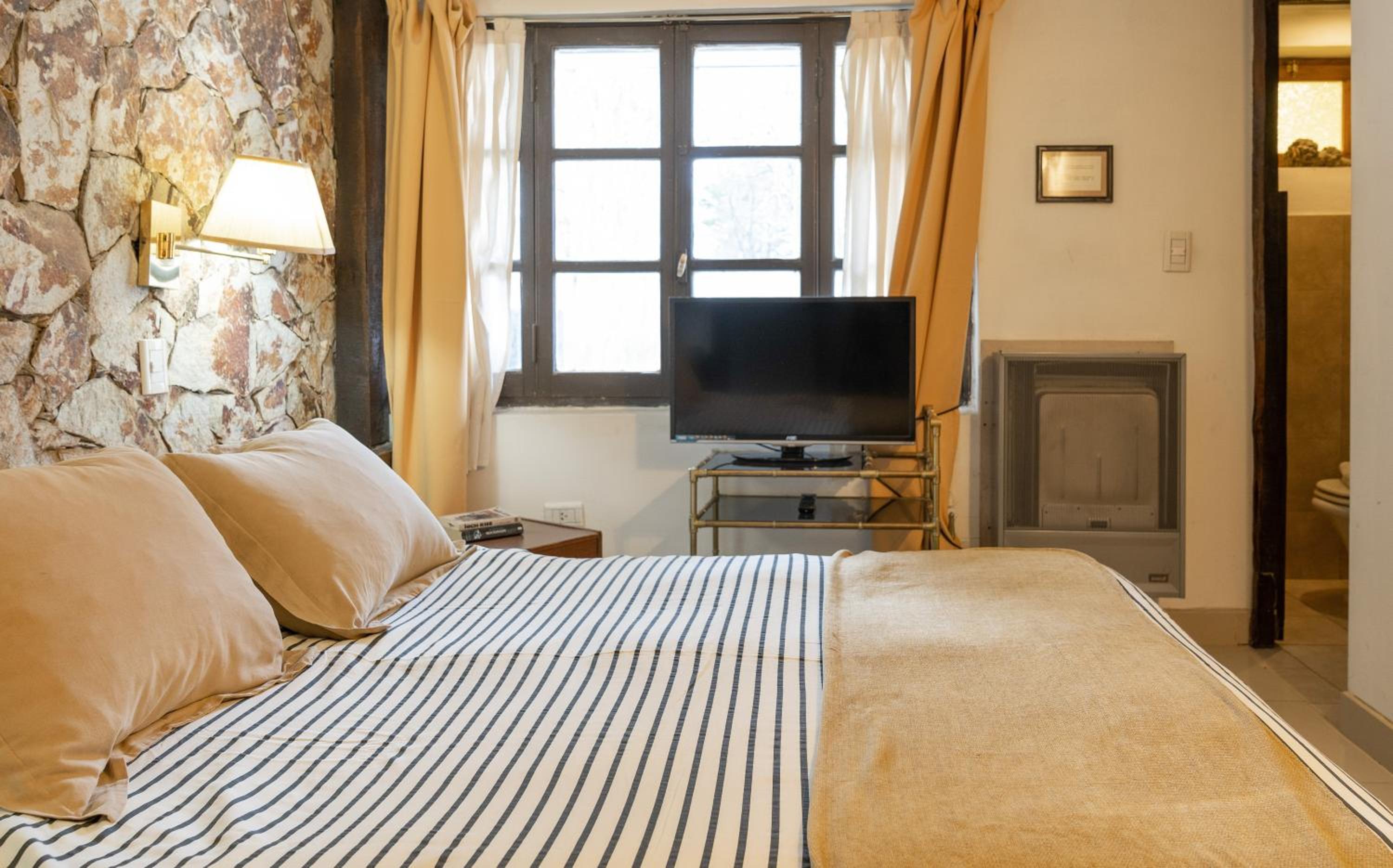 Large Single Room photo 3