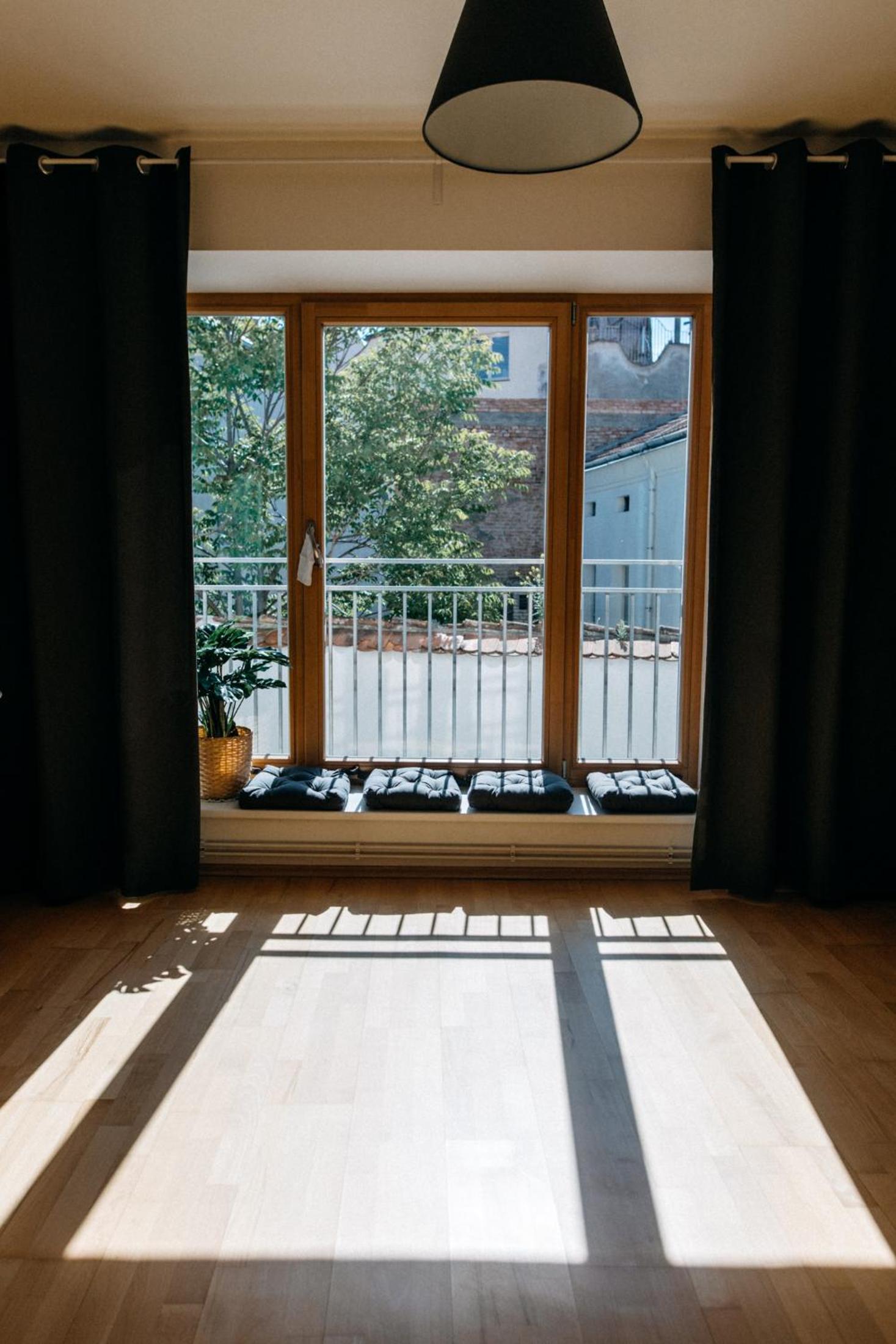 One-Bedroom Apartment - Photo 21