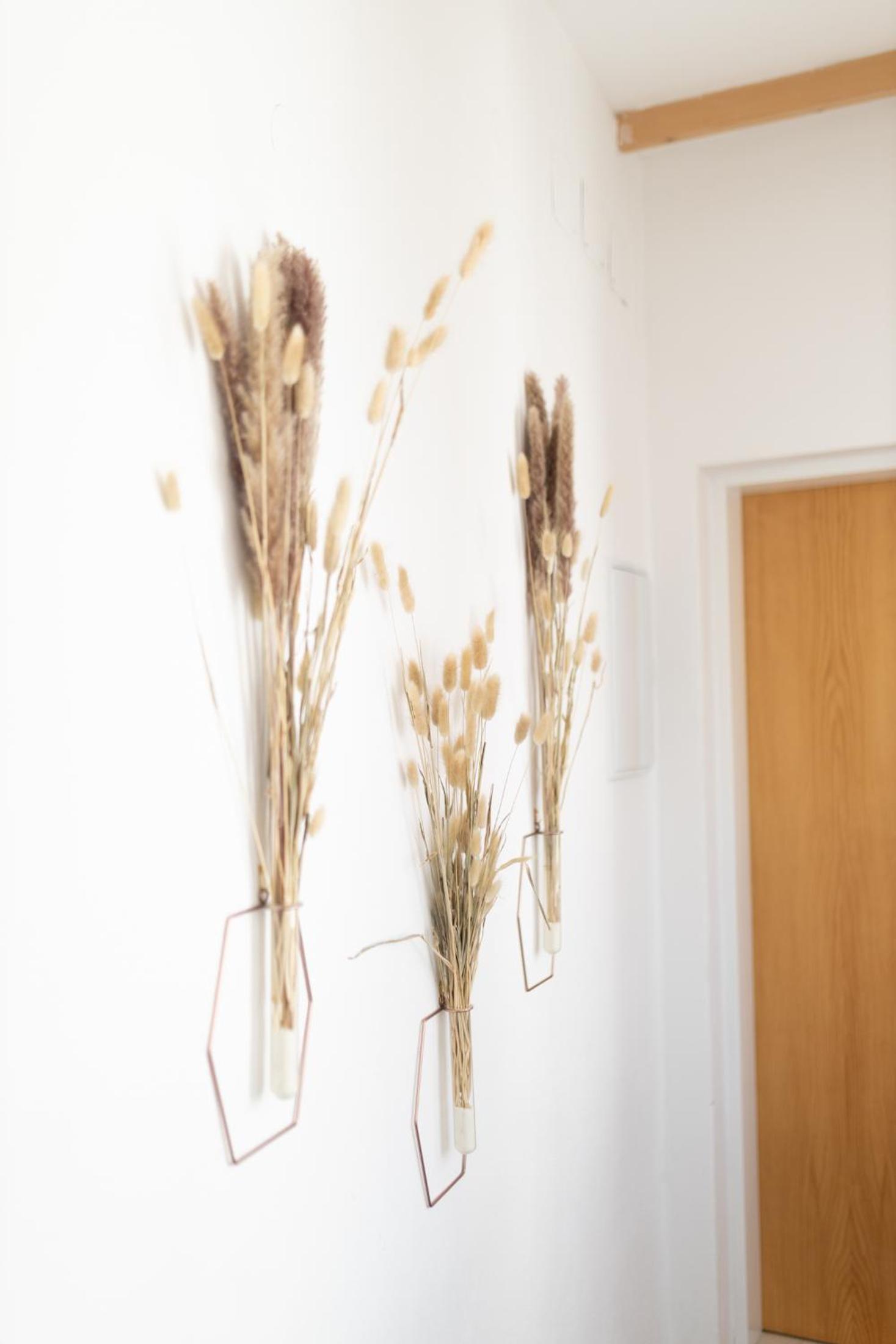 One-Bedroom Apartment - Photo 4