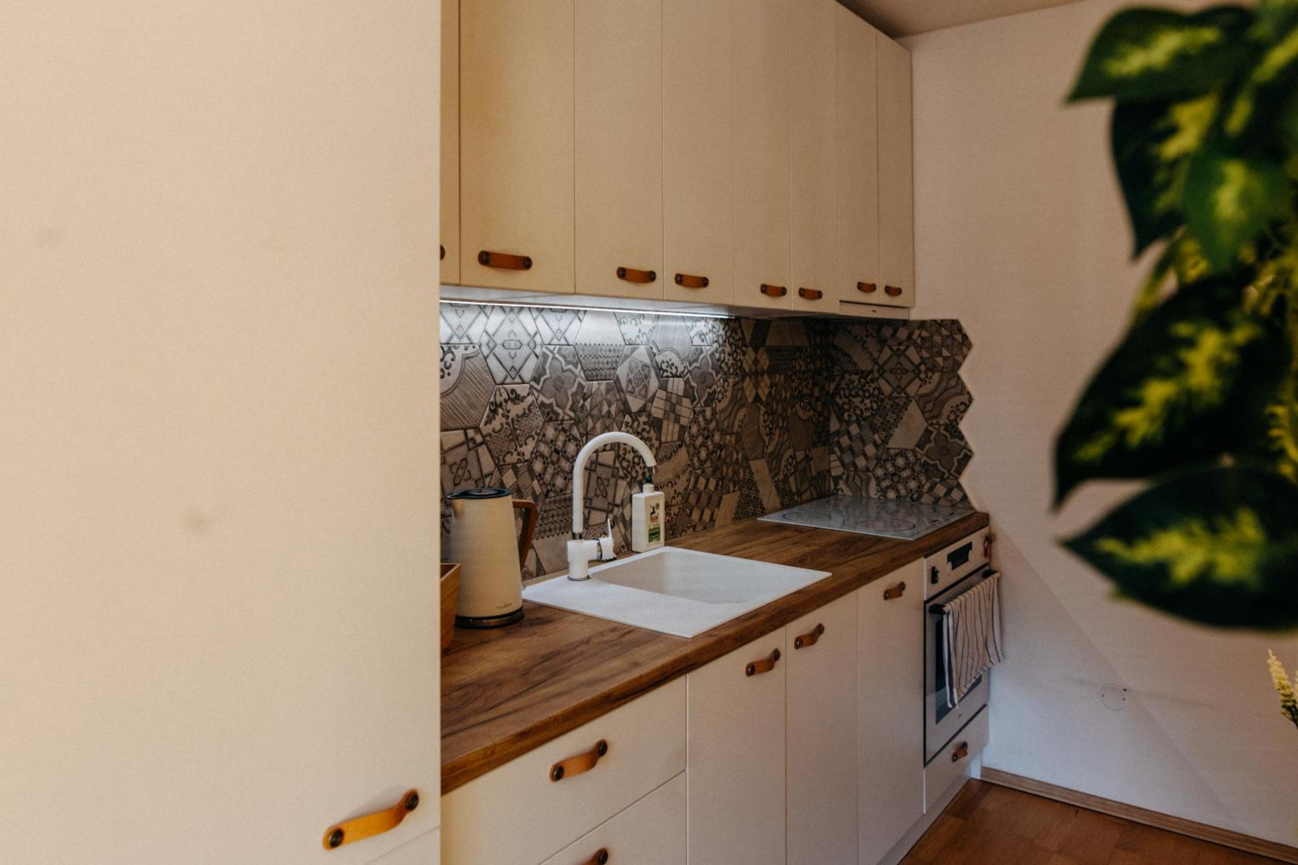 One-Bedroom Apartment - Photo 14