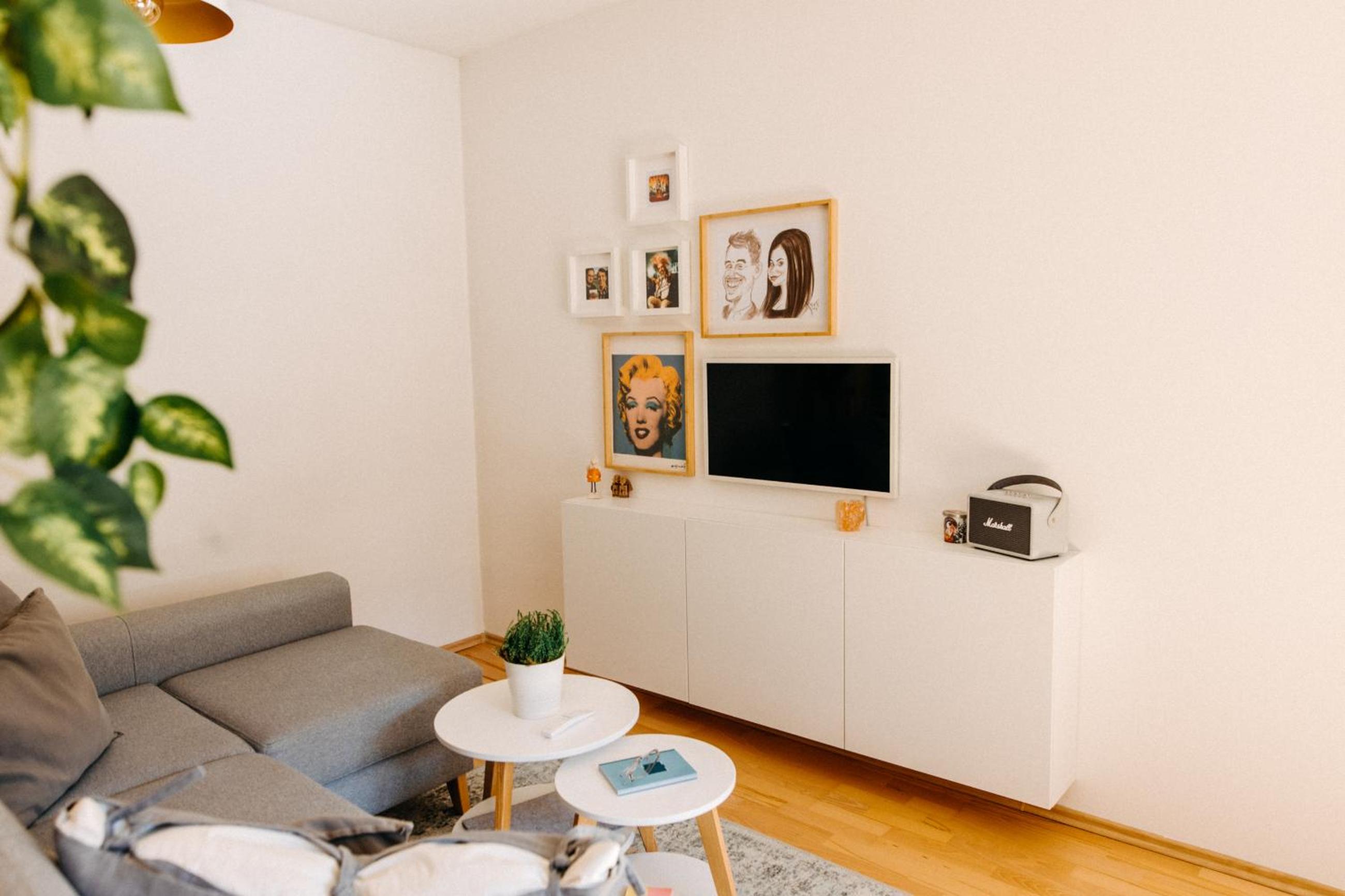 One-Bedroom Apartment - Photo 10