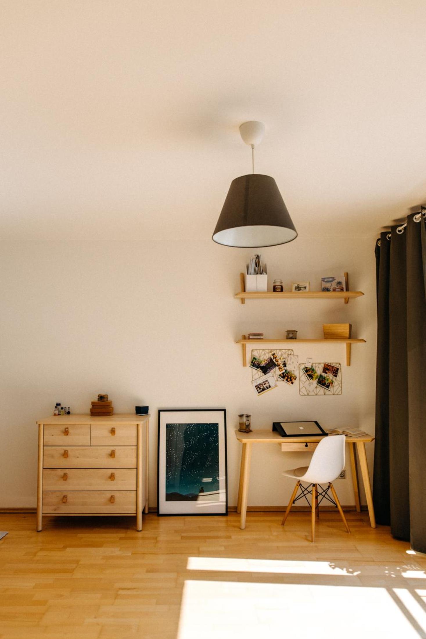 One-Bedroom Apartment - Photo 8