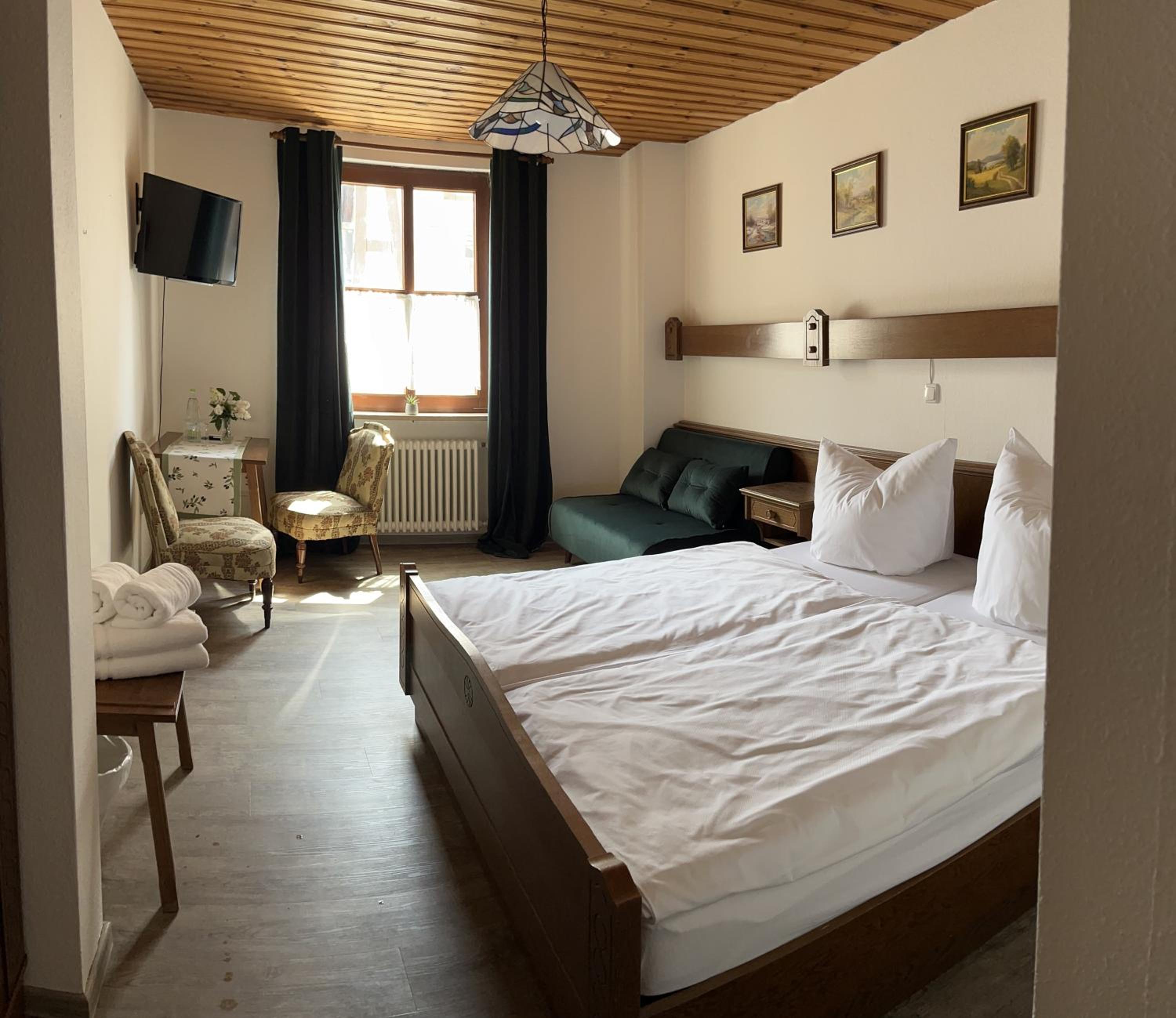 Double Room with Private Bathroom photo 3