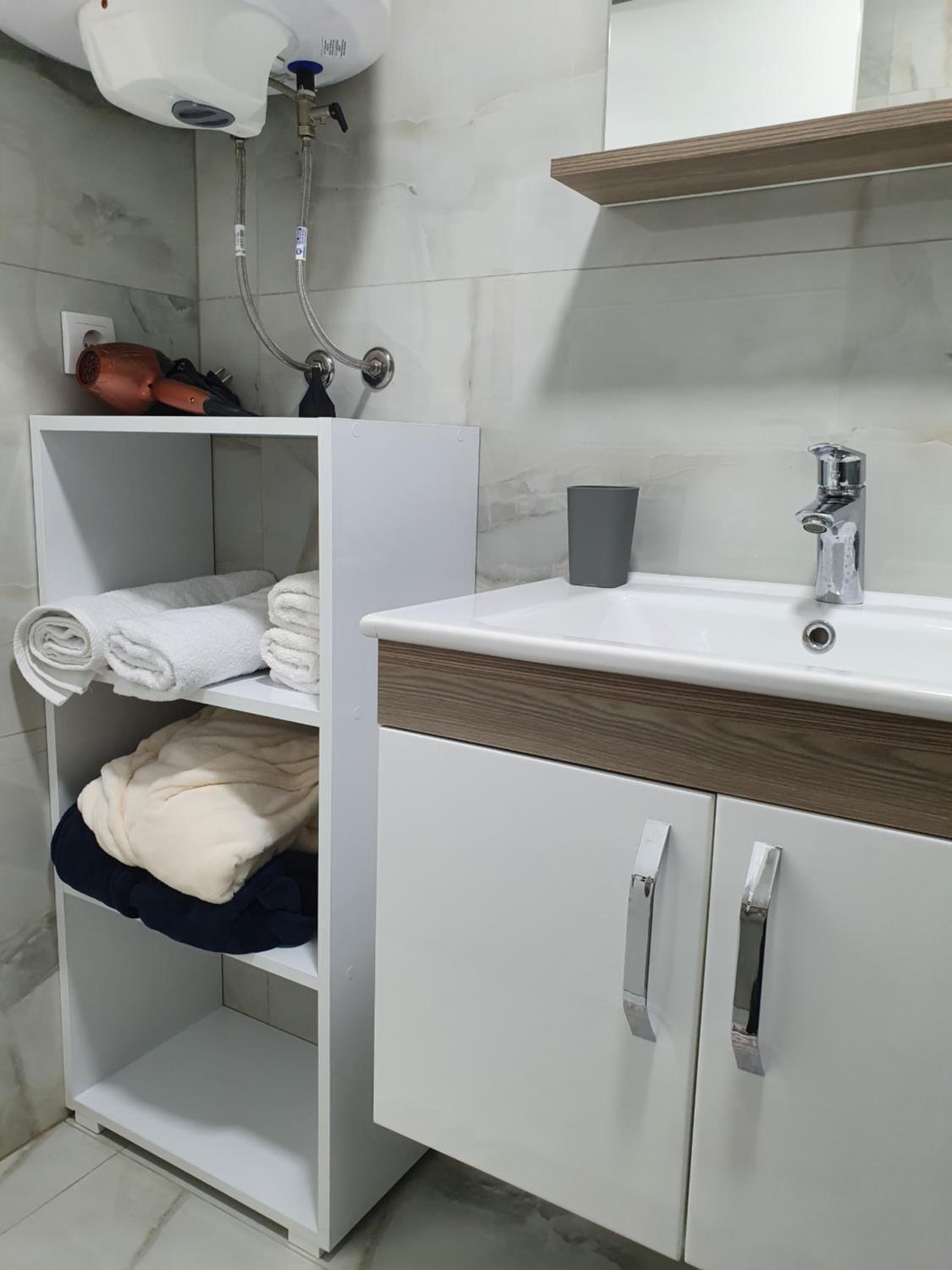 King Suite with Spa Bath photo 3