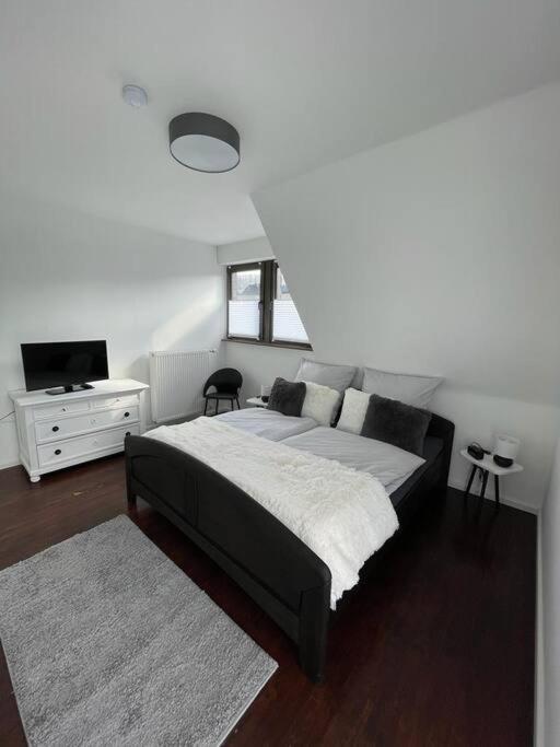 Two-Bedroom House photo 3
